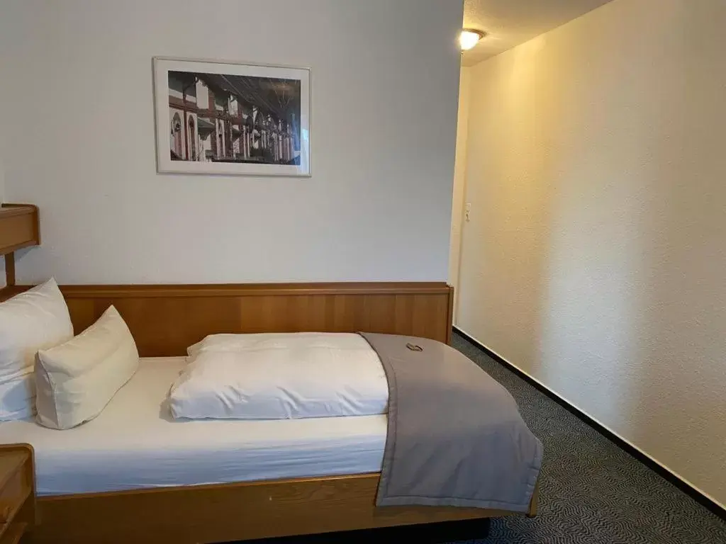 Standard Single Room in Hotel-Restaurant Goldenstedt Standard Single Room in Hotel-Restaurant Goldenstedt