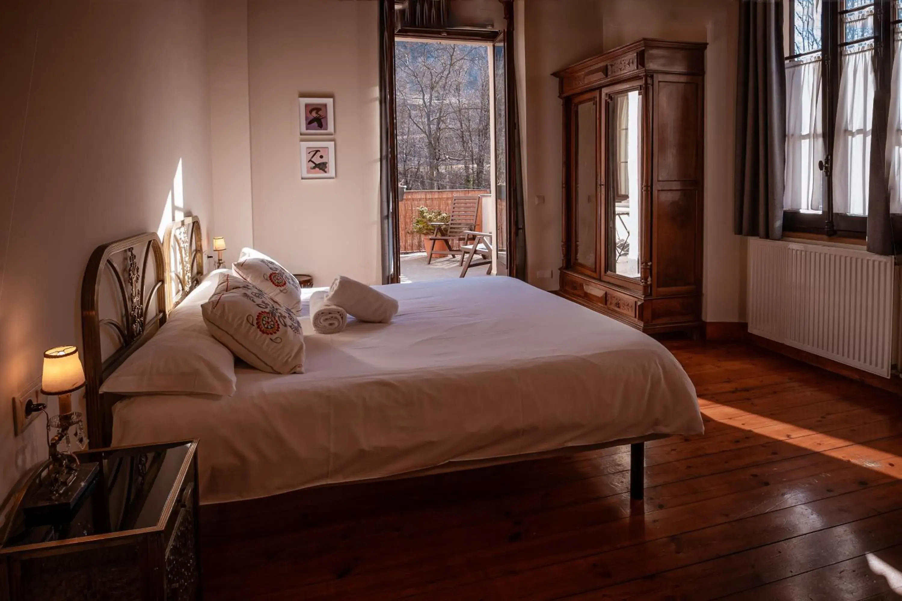 Triple Room with Mountain View in Hotel Mas de Xaxas Triple Room with Mountain View in Hotel Mas de Xaxas