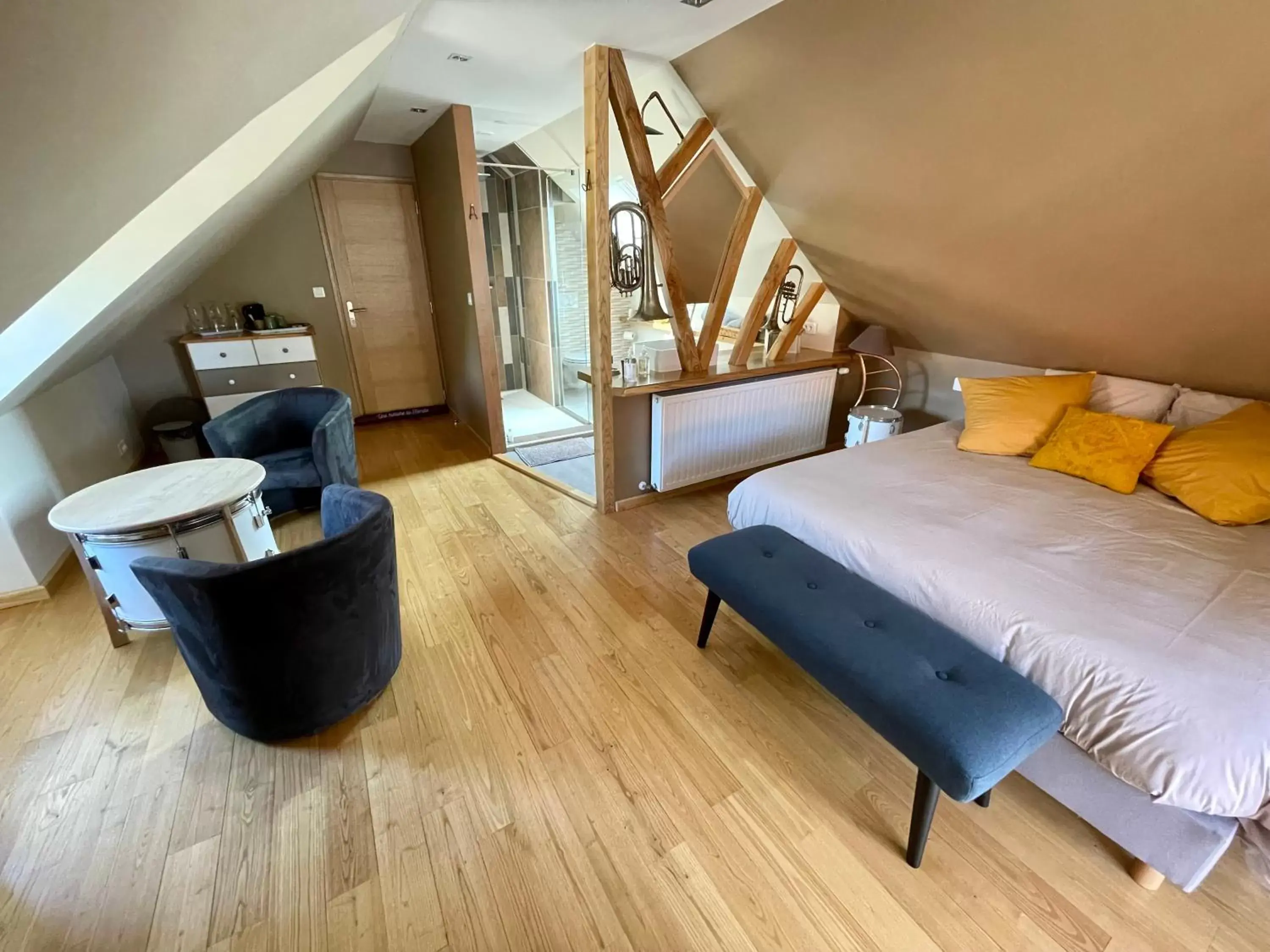 Suite with Balcony in La Mésangeraie Gîte Chambres d'hôtes Suite with Balcony in La Mésangeraie Gîte Chambres d'hôtes