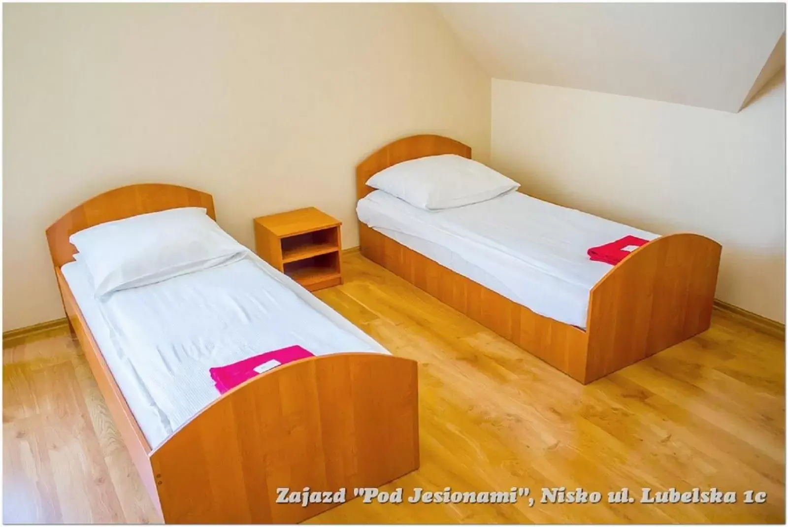 Double or Twin Room with Bathroom - single occupancy in Zajazd Pod Jesionami Double or Twin Room with Bathroom - single occupancy in Zajazd Pod Jesionami