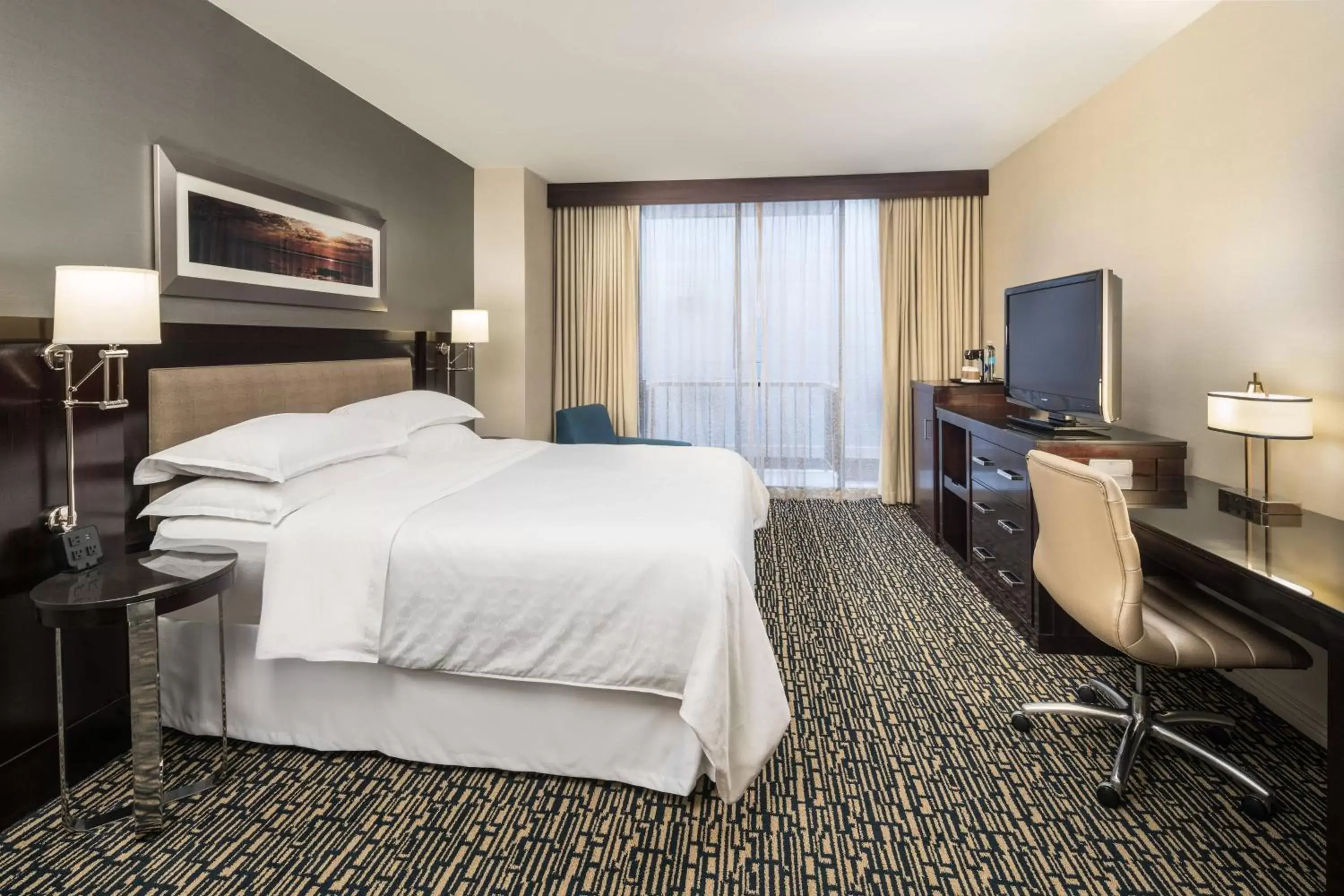 Traditional King Room - Hearing Accessible in Sheraton Salt Lake City Traditional King Room - Hearing Accessible in Sheraton Salt Lake City