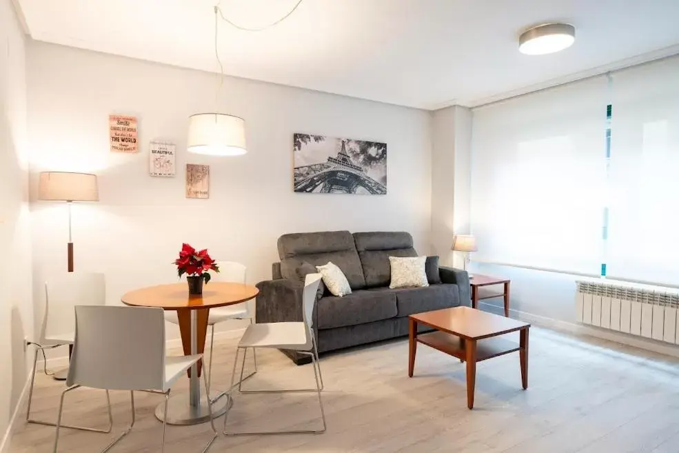 Apartamentos GO - Génova Parquesol - Parking Gratuito-Zona libre de bajas emisiones Apartamentos GO - Génova Parquesol - Parking Gratuito-Zona libre de bajas emisiones