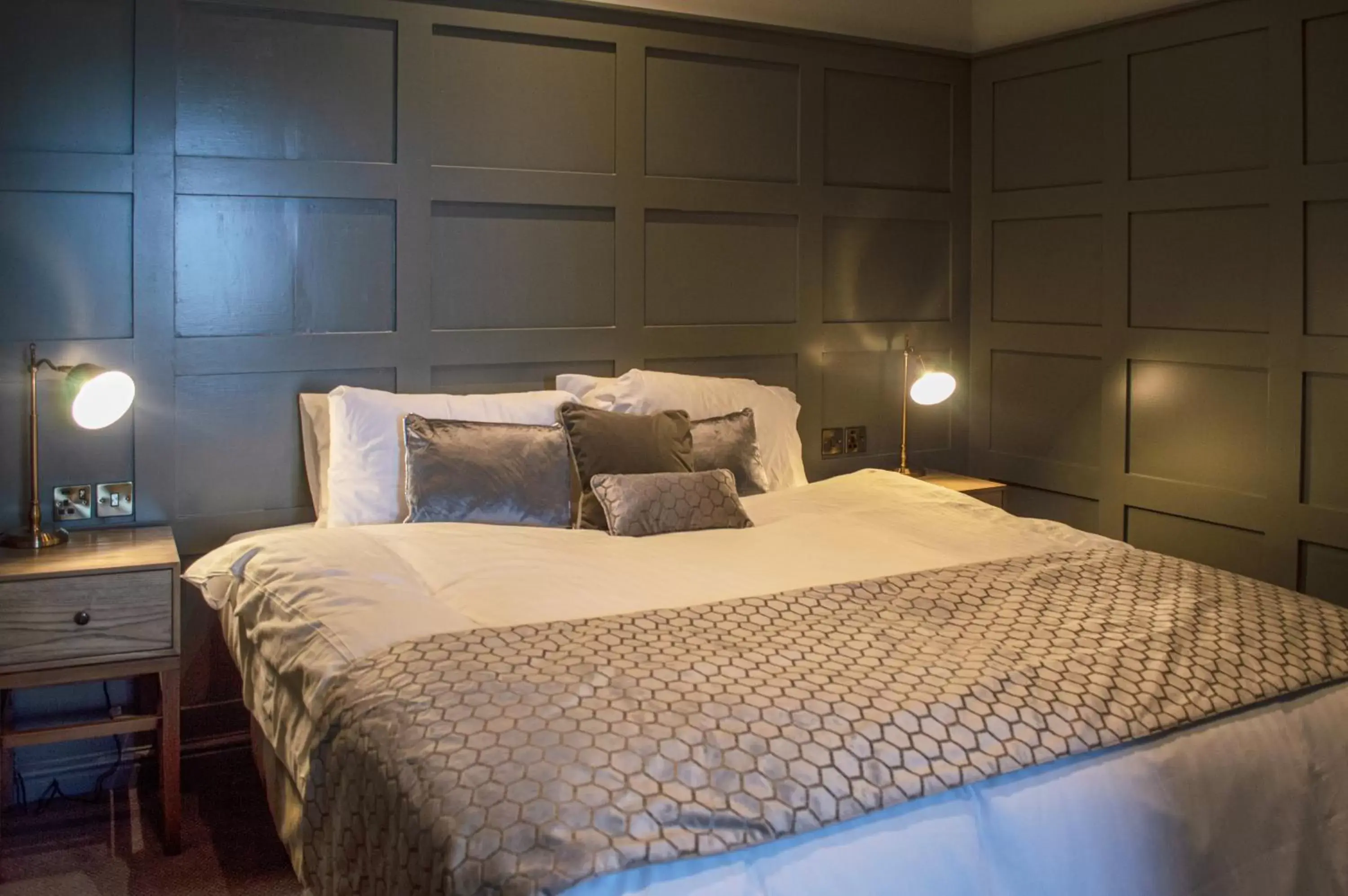 Deluxe King Room in The Clock Face Prescot Deluxe King Room in The Clock Face Prescot