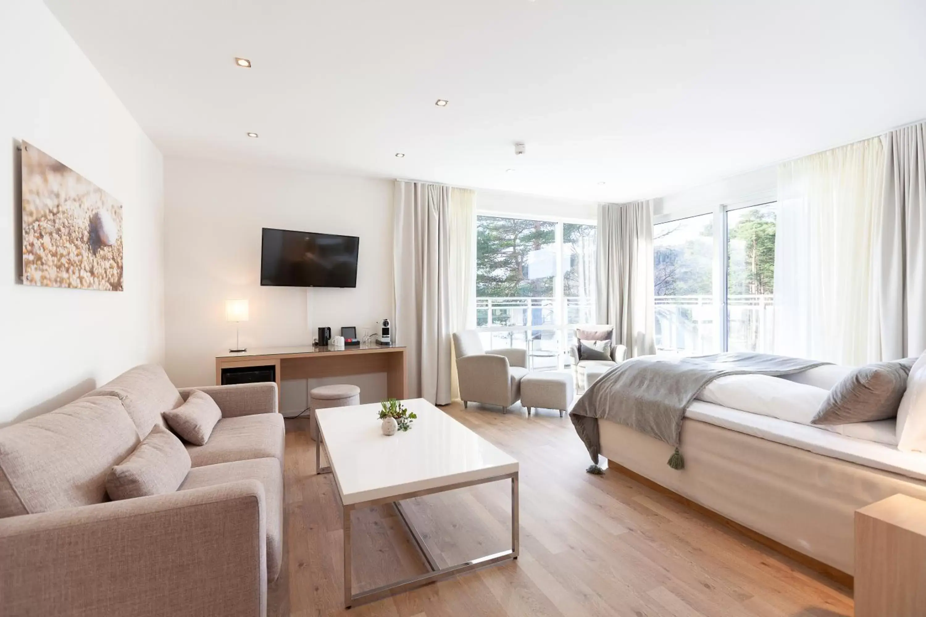 Suite with Sea View in Rosfjord Strandhotel Suite with Sea View in Rosfjord Strandhotel