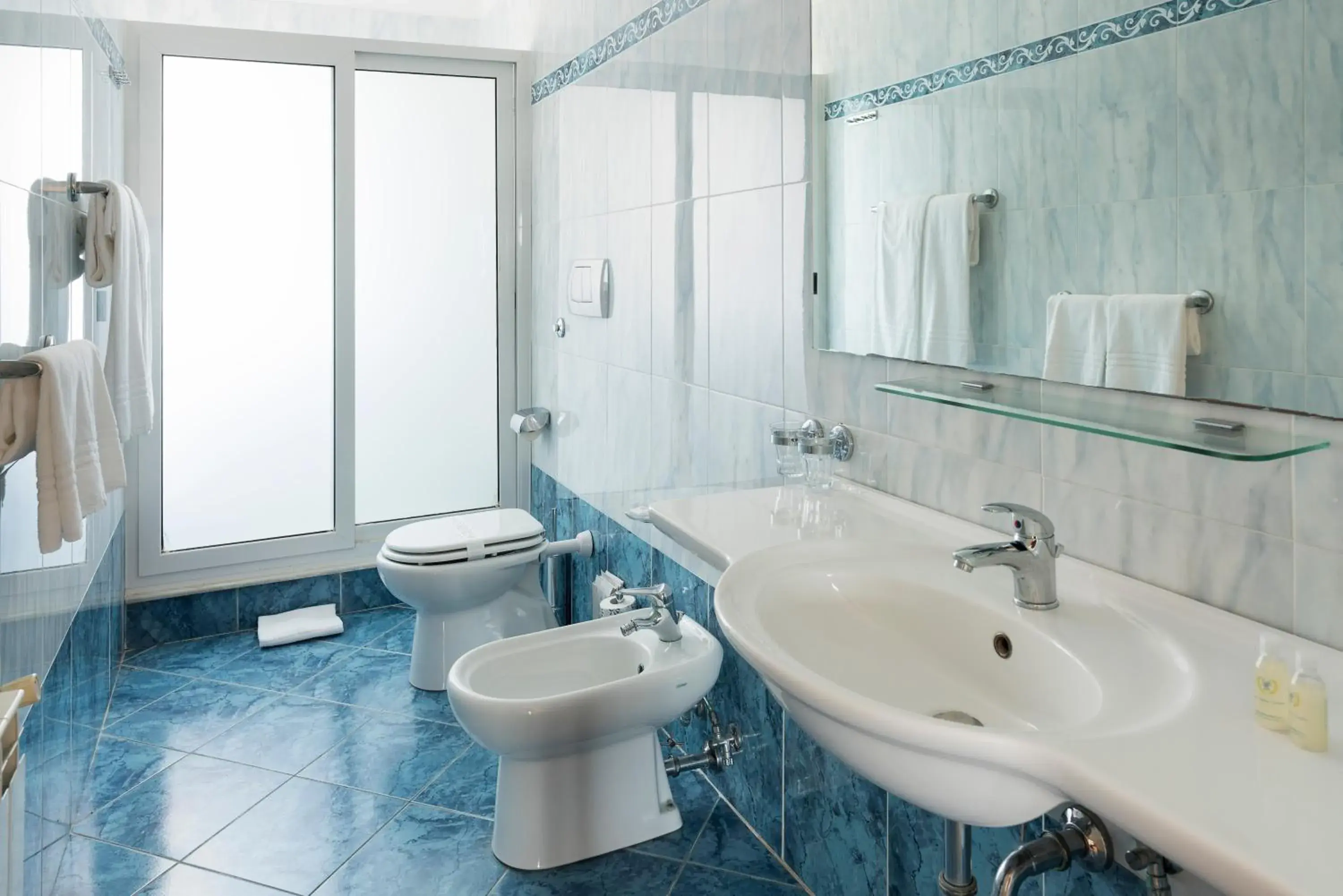 Triple Room in Sant Alphio Garden Hotel & SPA Triple Room in Sant Alphio Garden Hotel & SPA