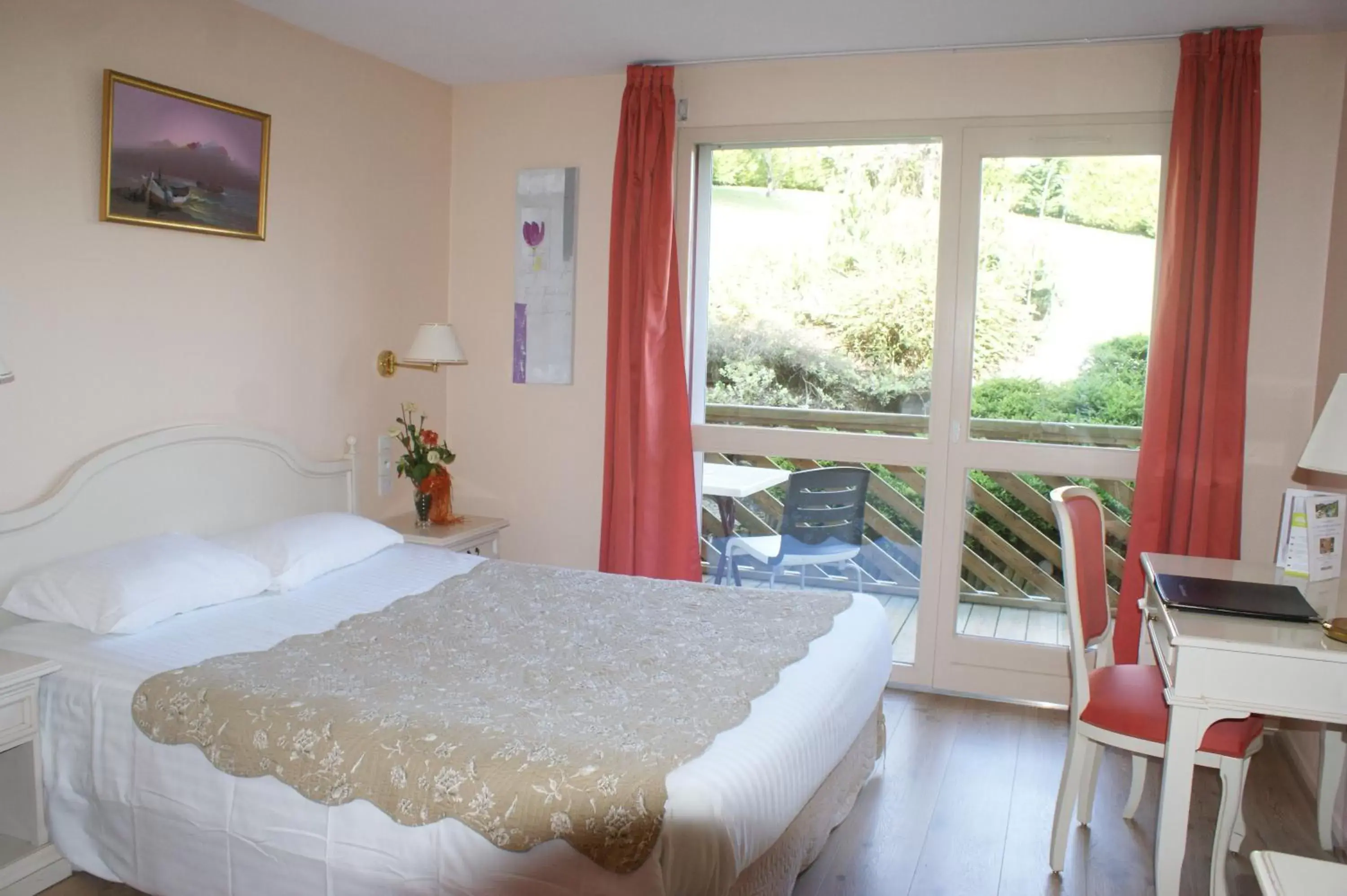 Double Room in Hotel Blanc Double Room in Hotel Blanc