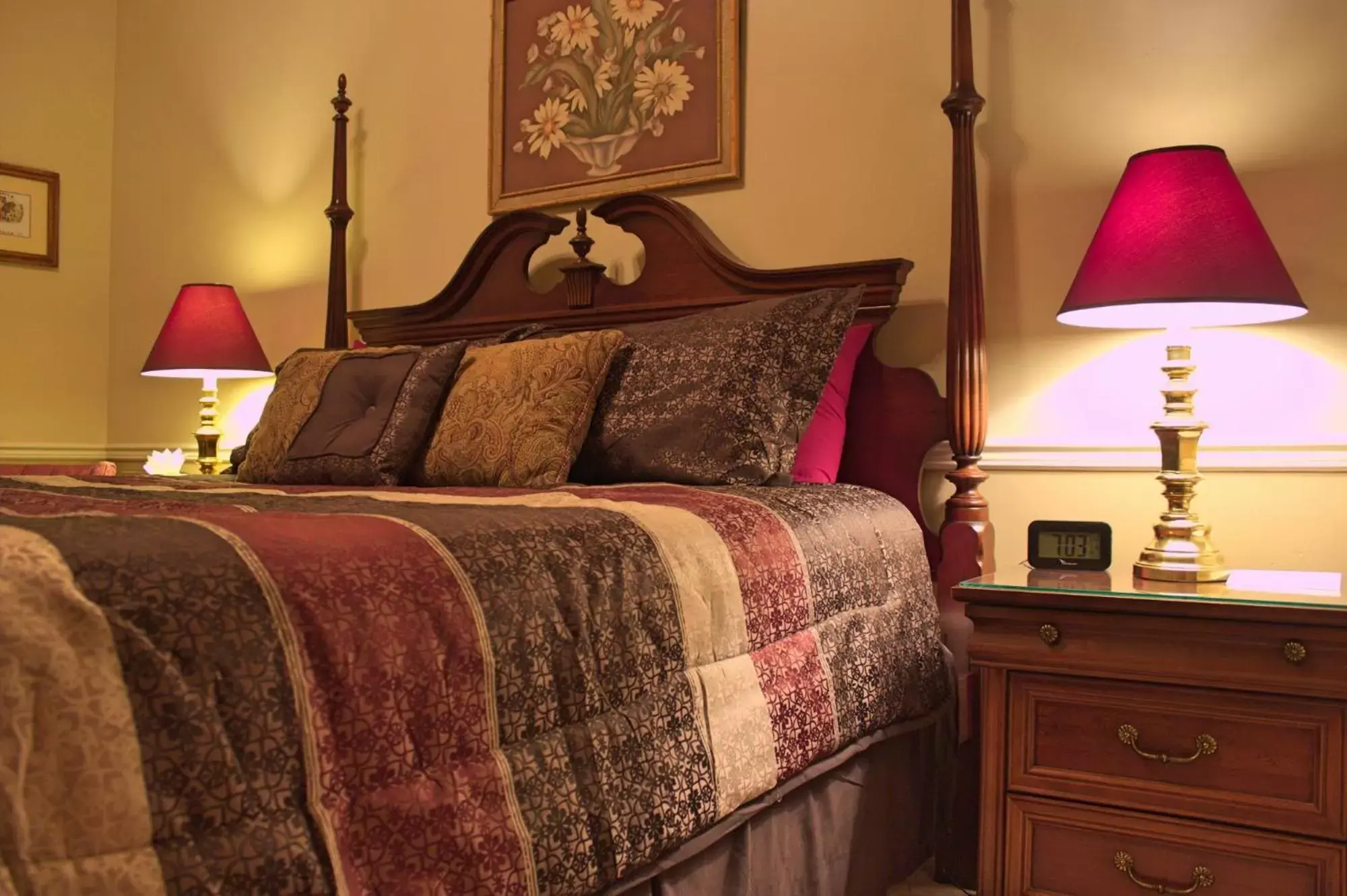 King Room with Mountain View in Black Bear Manor King Room with Mountain View in Black Bear Manor