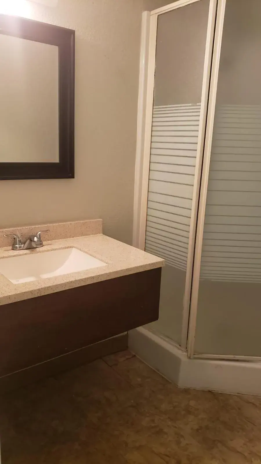 Budget Double Room in Capital O Hotel Richmond Hill/Savannah area I-95 Budget Double Room in Capital O Hotel Richmond Hill/Savannah area I-95