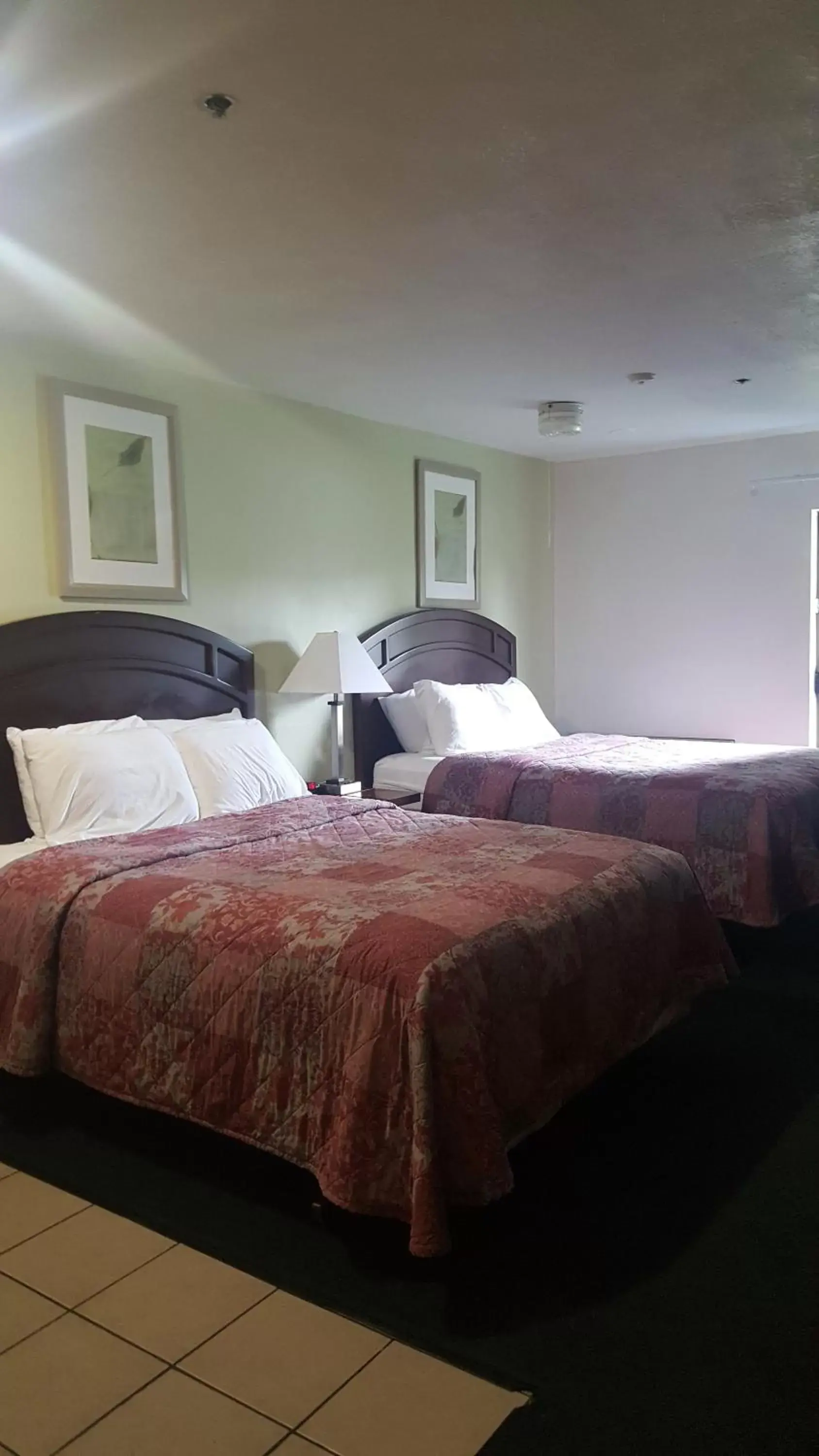 Double Room in Oyster Bay Inn & Suites Double Room in Oyster Bay Inn & Suites