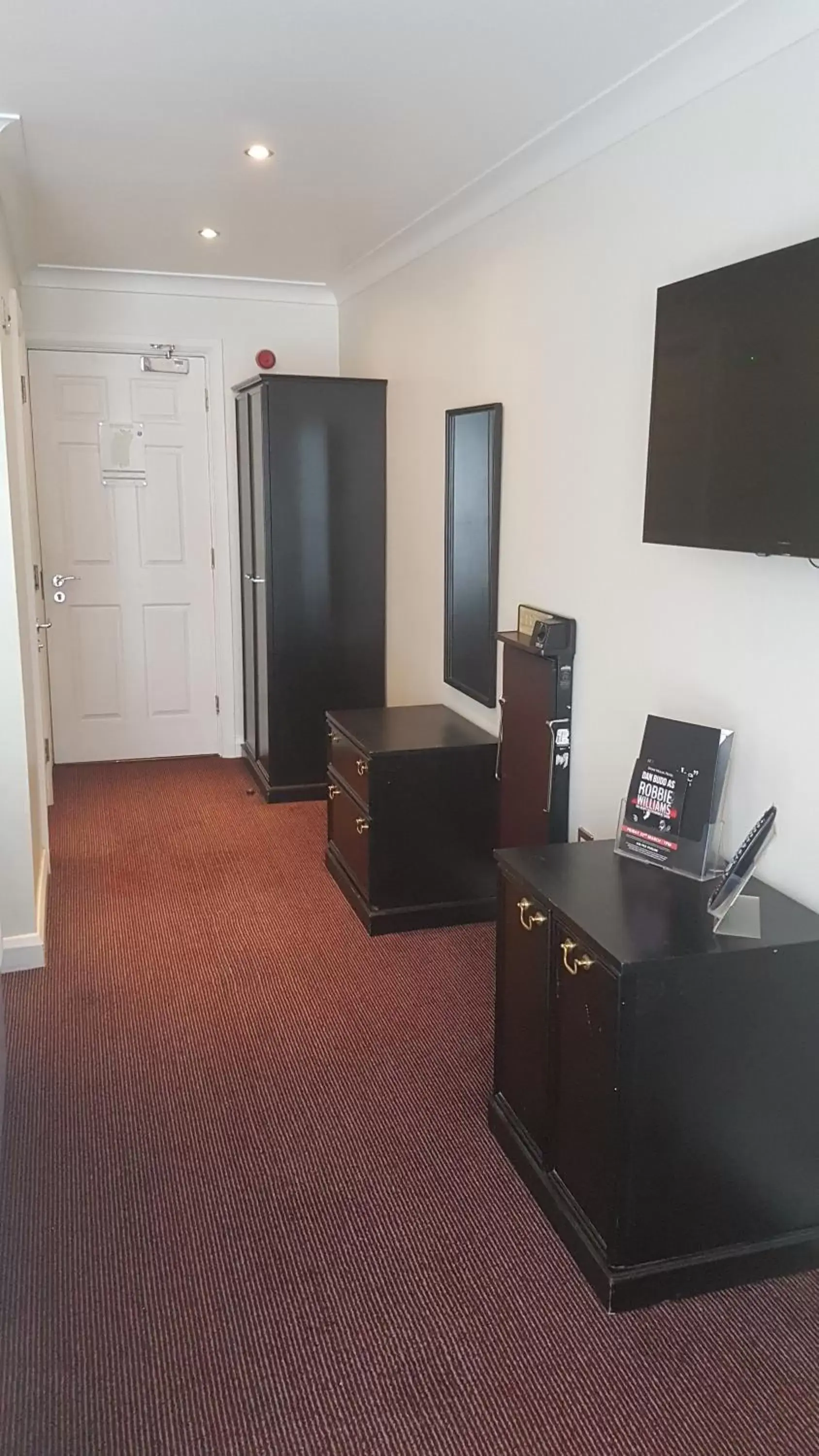 Twin Room - Disability Access in Stone House Hotel ‘A Bespoke Hotel’ Twin Room - Disability Access in Stone House Hotel ‘A Bespoke Hotel’