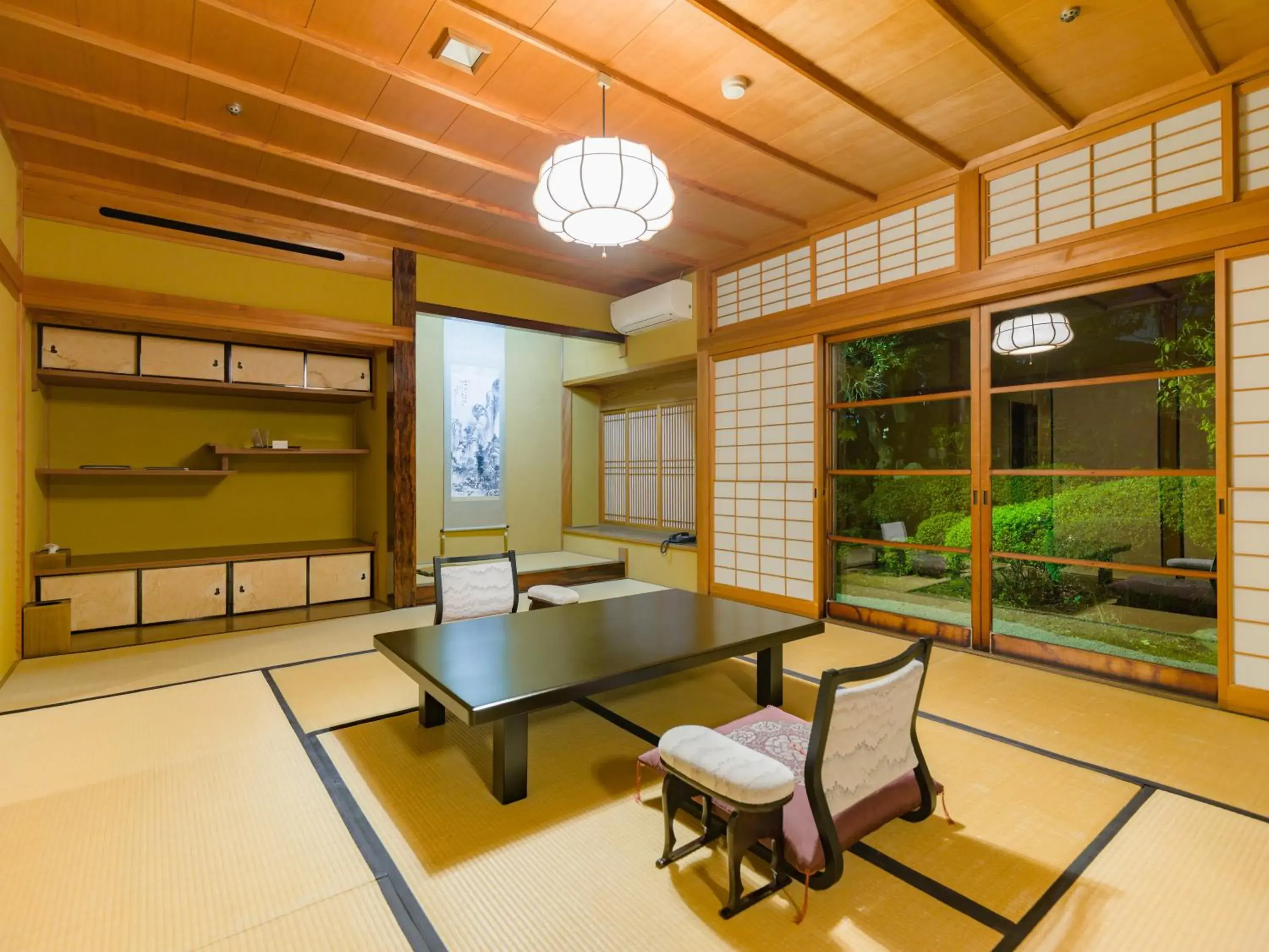 Superior Quadruple Room in Hagi No Yado Tomoe Superior Quadruple Room in Hagi No Yado Tomoe