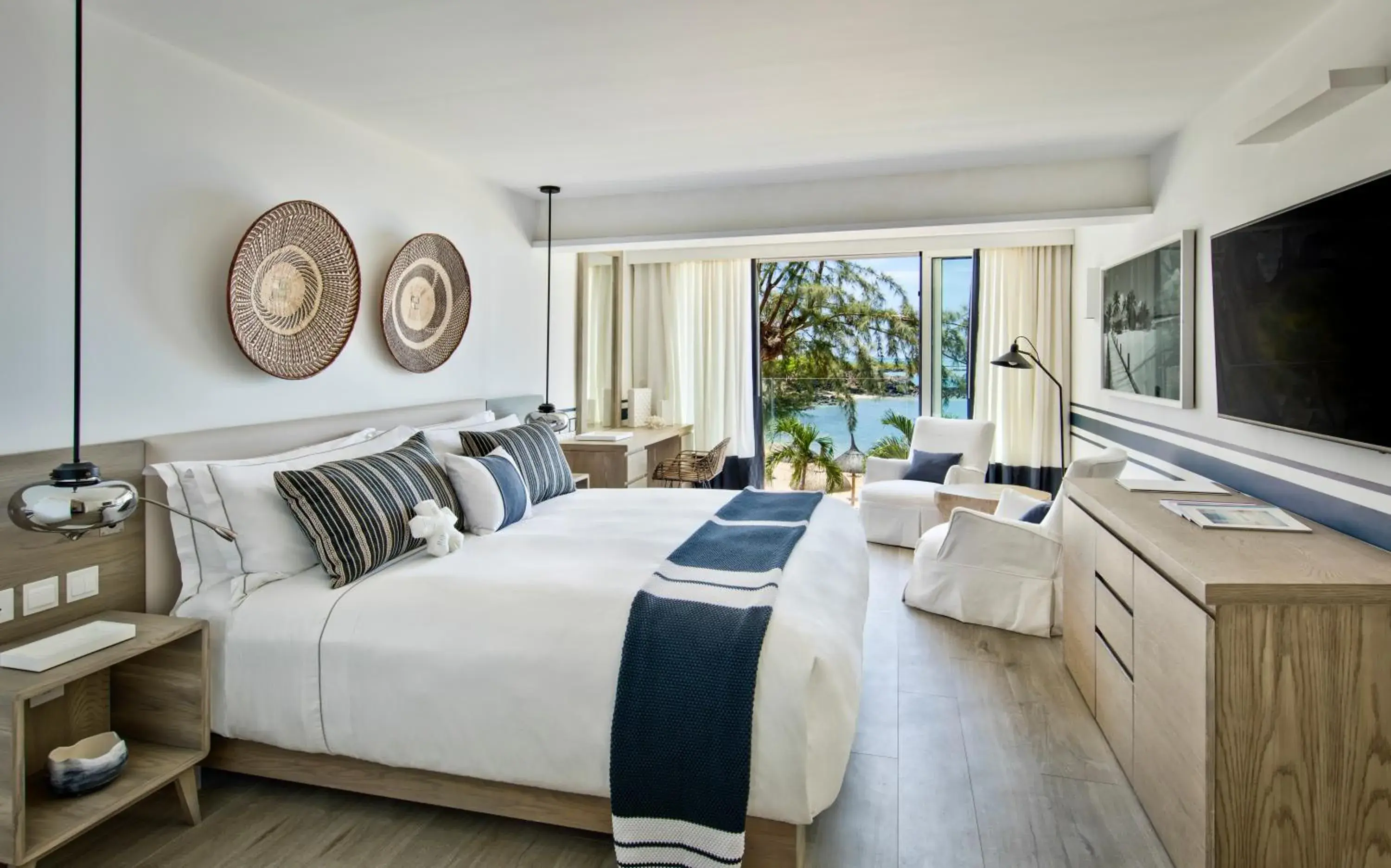 Family Suite - single occupancy in LUX* Grand Gaube Resort & Villas Family Suite - single occupancy in LUX* Grand Gaube Resort & Villas