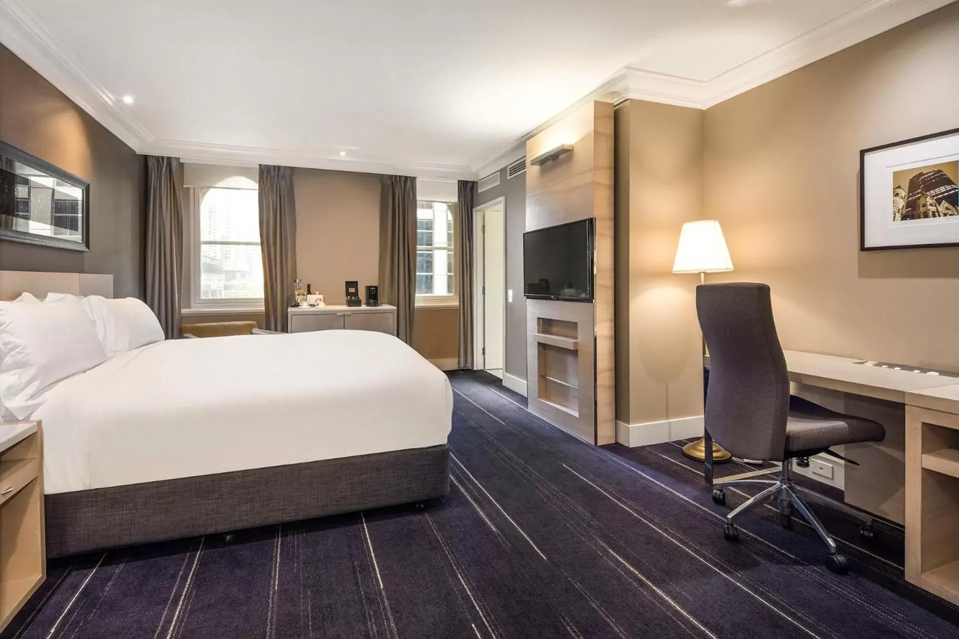 Classic King Room - Accessible in InterContinental Melbourne The Rialto by IHG Classic King Room - Accessible in InterContinental Melbourne The Rialto by IHG