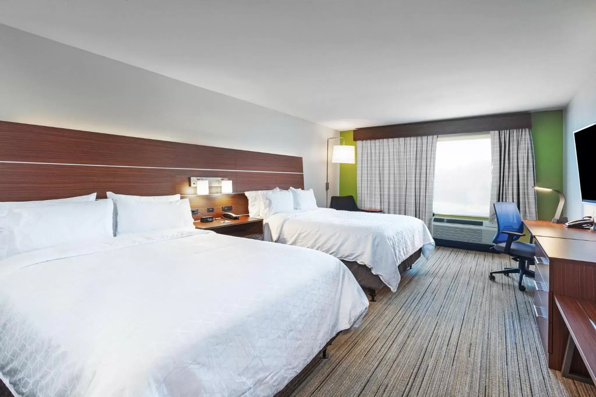 Standard Room with Two Queen Beds in Holiday Inn Express & Suites - Tulsa Northeast - Owasso by IHG Standard Room with Two Queen Beds in Holiday Inn Express & Suites - Tulsa Northeast - Owasso by IHG