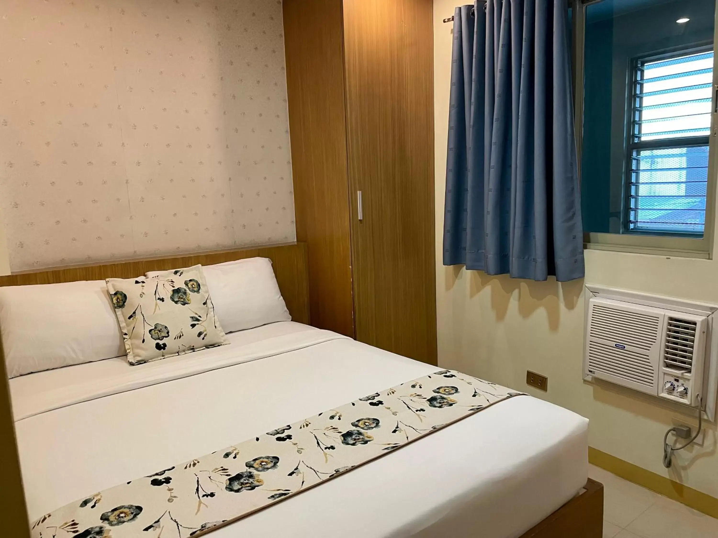 Standard Single Room - single occupancy in Starlight Bed and Breakfast Standard Single Room - single occupancy in Starlight Bed and Breakfast