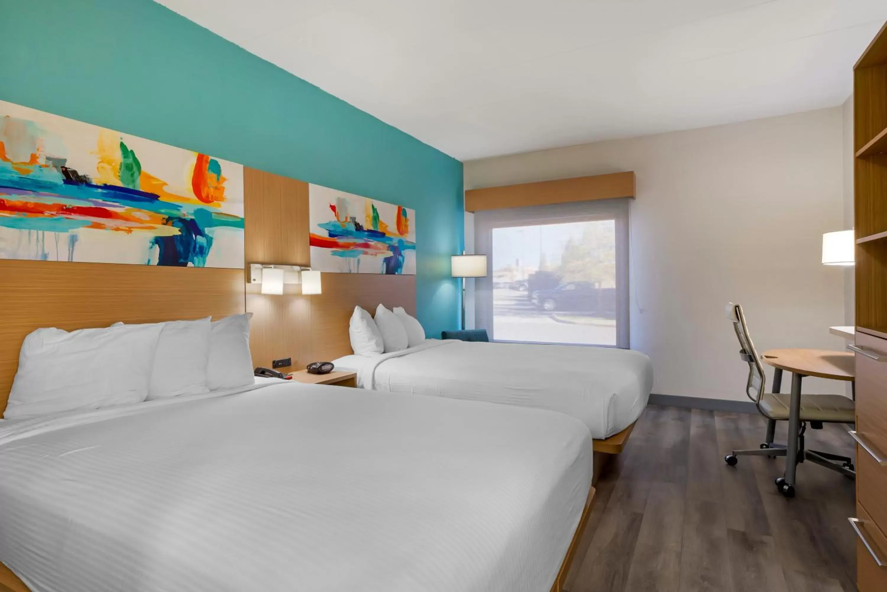 Queen Room with Two Queen Beds - Non-Smoking in Best Western PLUS Executive Hotel Richmond Queen Room with Two Queen Beds - Non-Smoking in Best Western PLUS Executive Hotel Richmond