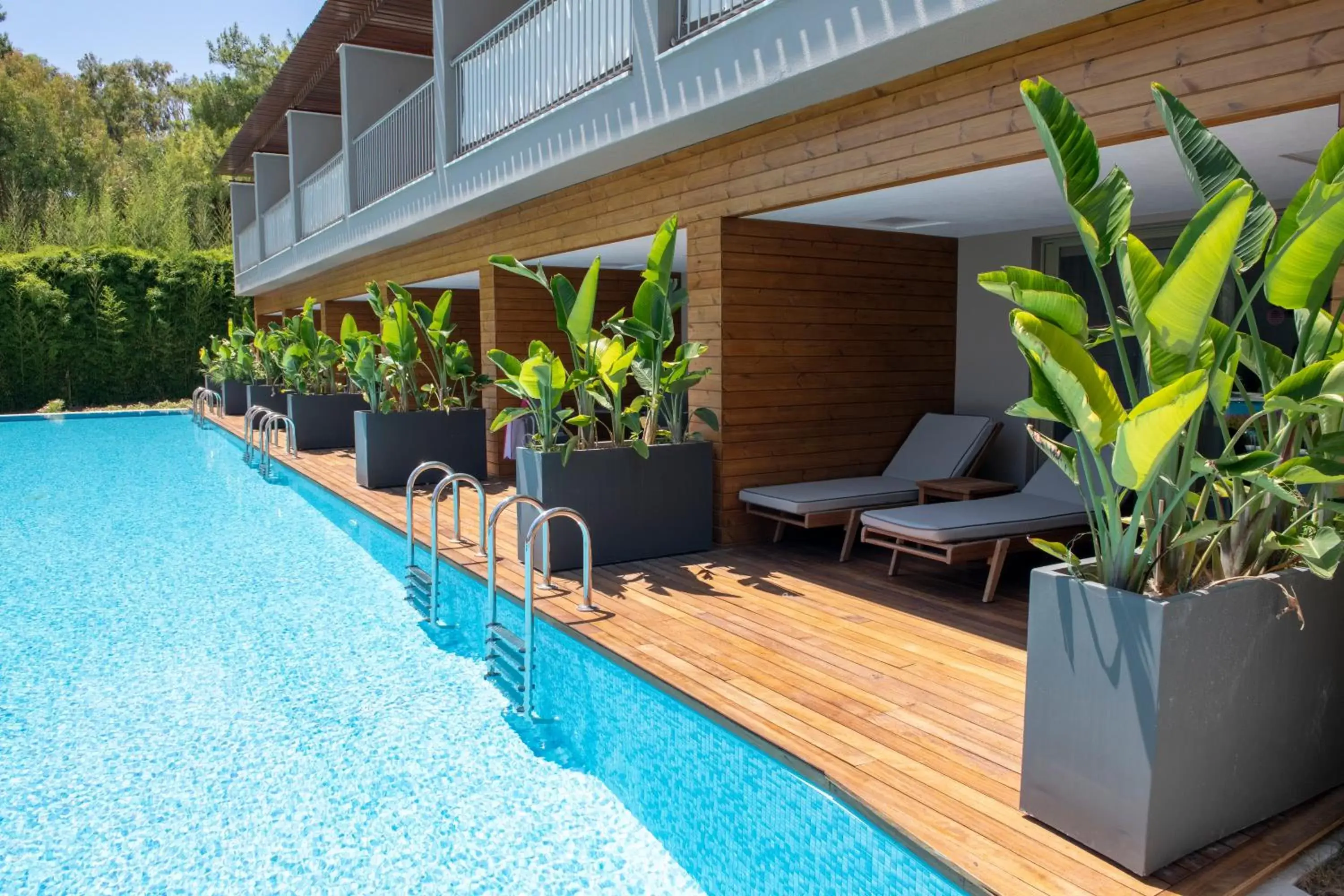 Deluxe Quadruple Room Pool Access in Barut Hemera - Ultra All Inclusive Deluxe Quadruple Room Pool Access in Barut Hemera - Ultra All Inclusive