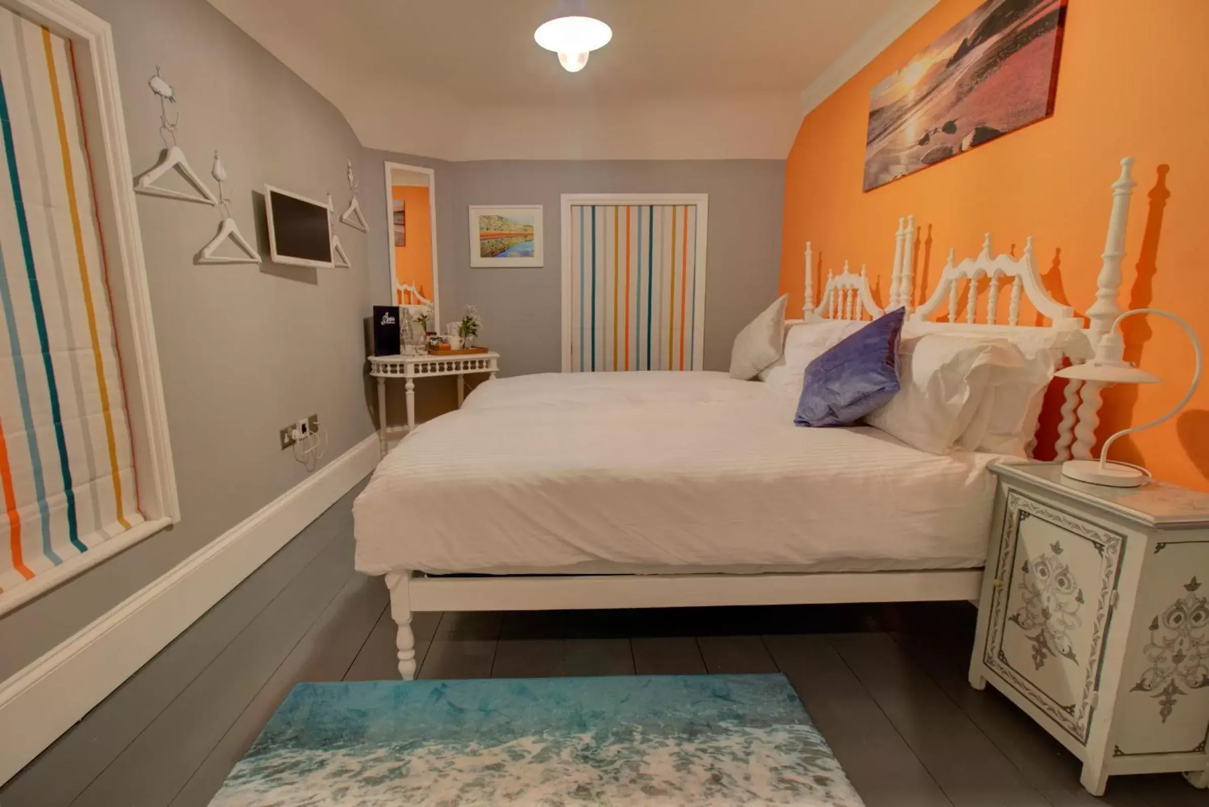 Twin Room with Bath in Artfuls Twin Room with Bath in Artfuls