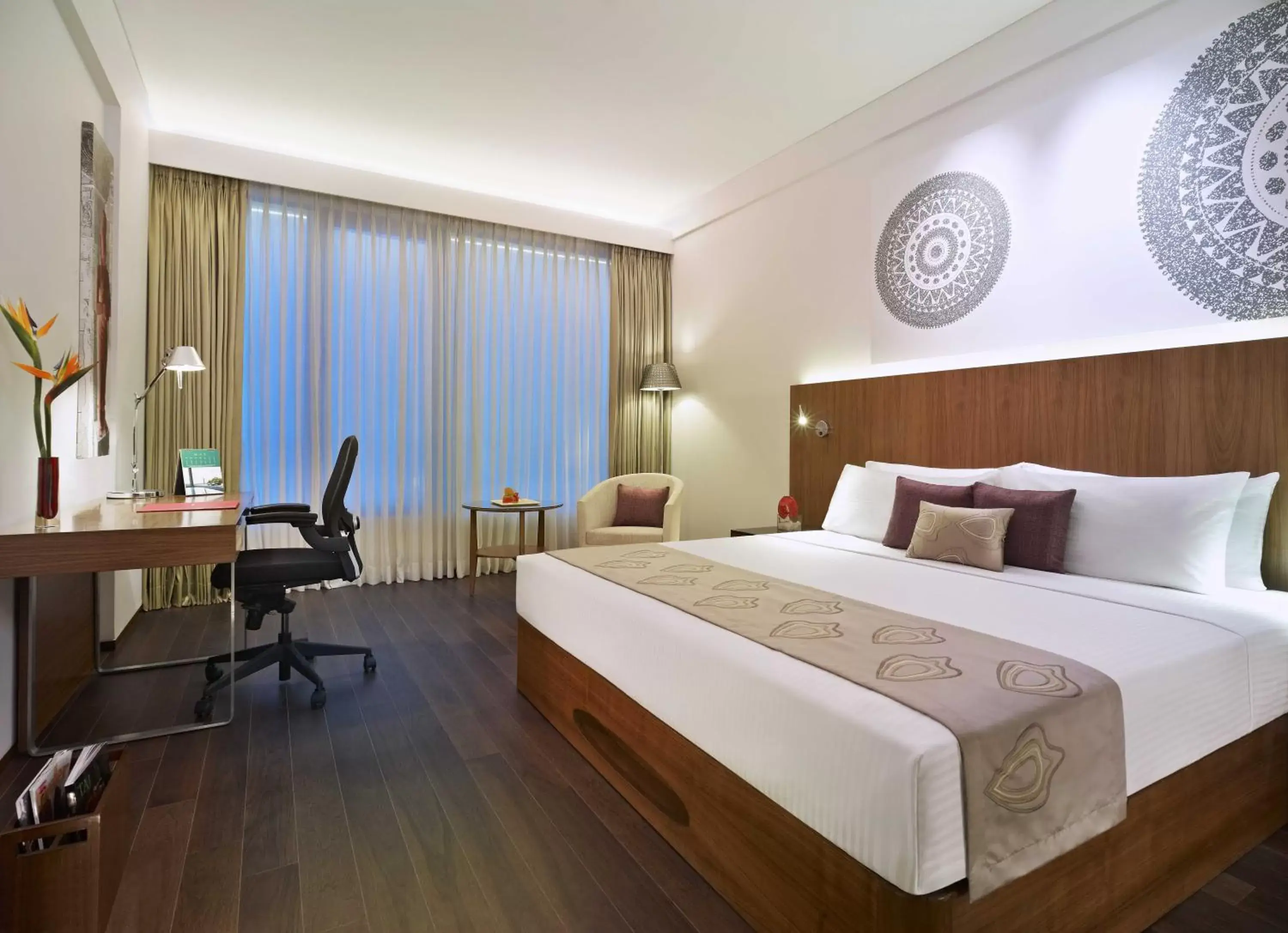 Premium Room King bed - single occupancy in Vivanta Chennai IT Expressway OMR Premium Room King bed - single occupancy in Vivanta Chennai IT Expressway OMR