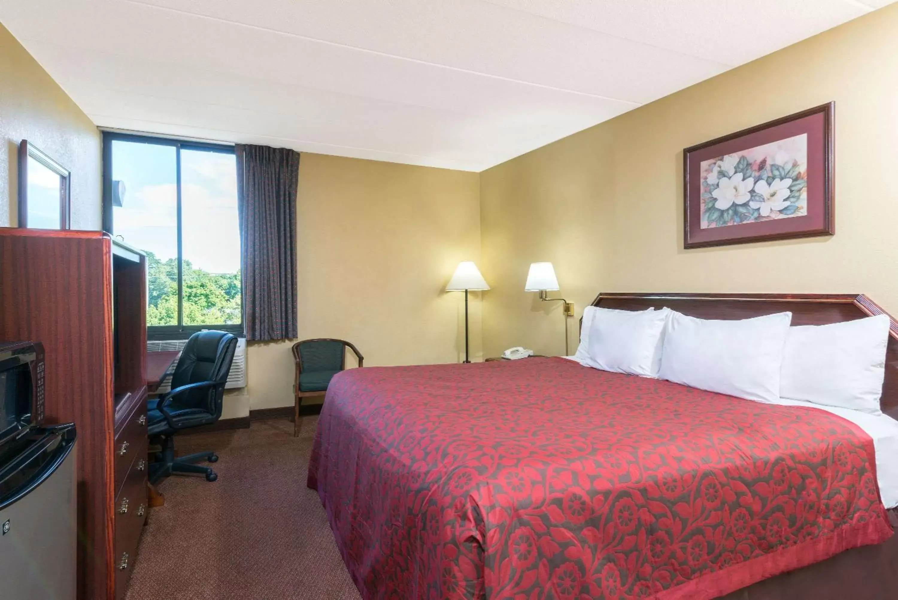 King Studio Suite - Non-Smoking in Days Inn by Wyndham Hagerstown I-70 King Studio Suite - Non-Smoking in Days Inn by Wyndham Hagerstown I-70