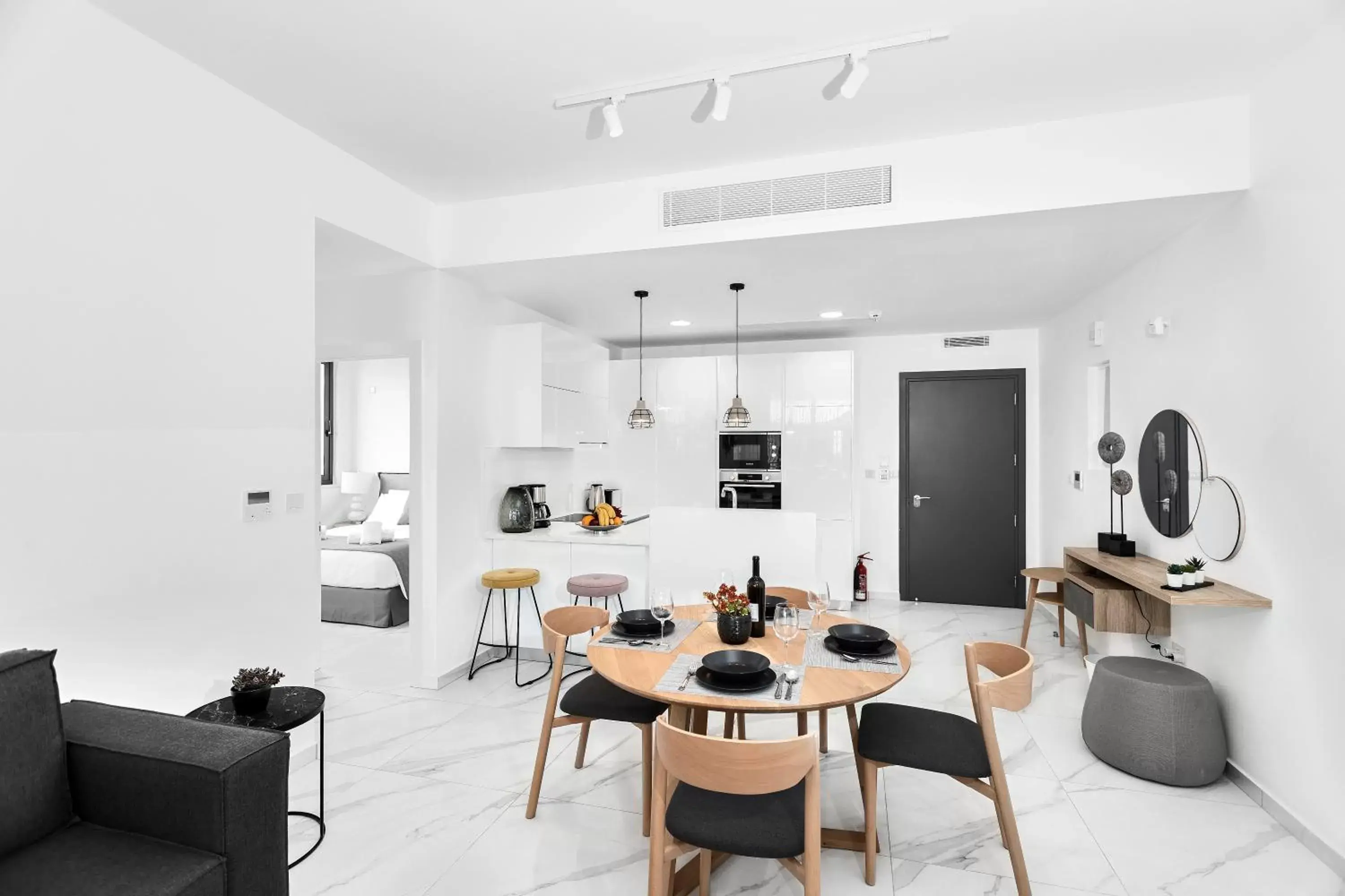 Standard Two-Bedroom Apartment in Downtown Park Standard Two-Bedroom Apartment in Downtown Park