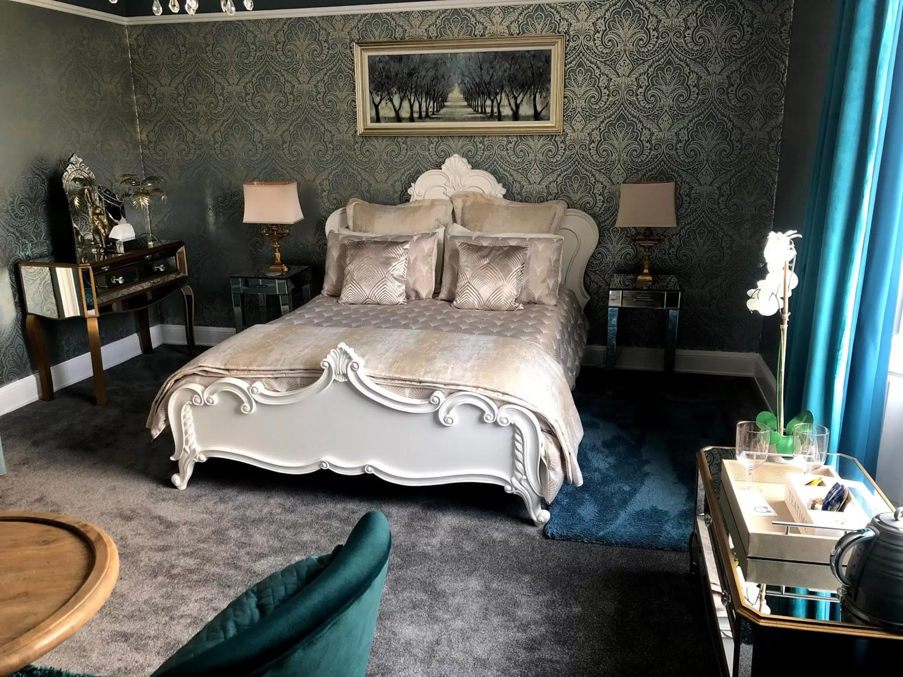 Deluxe King Room - Spring in Highgate House Deluxe King Room - Spring in Highgate House