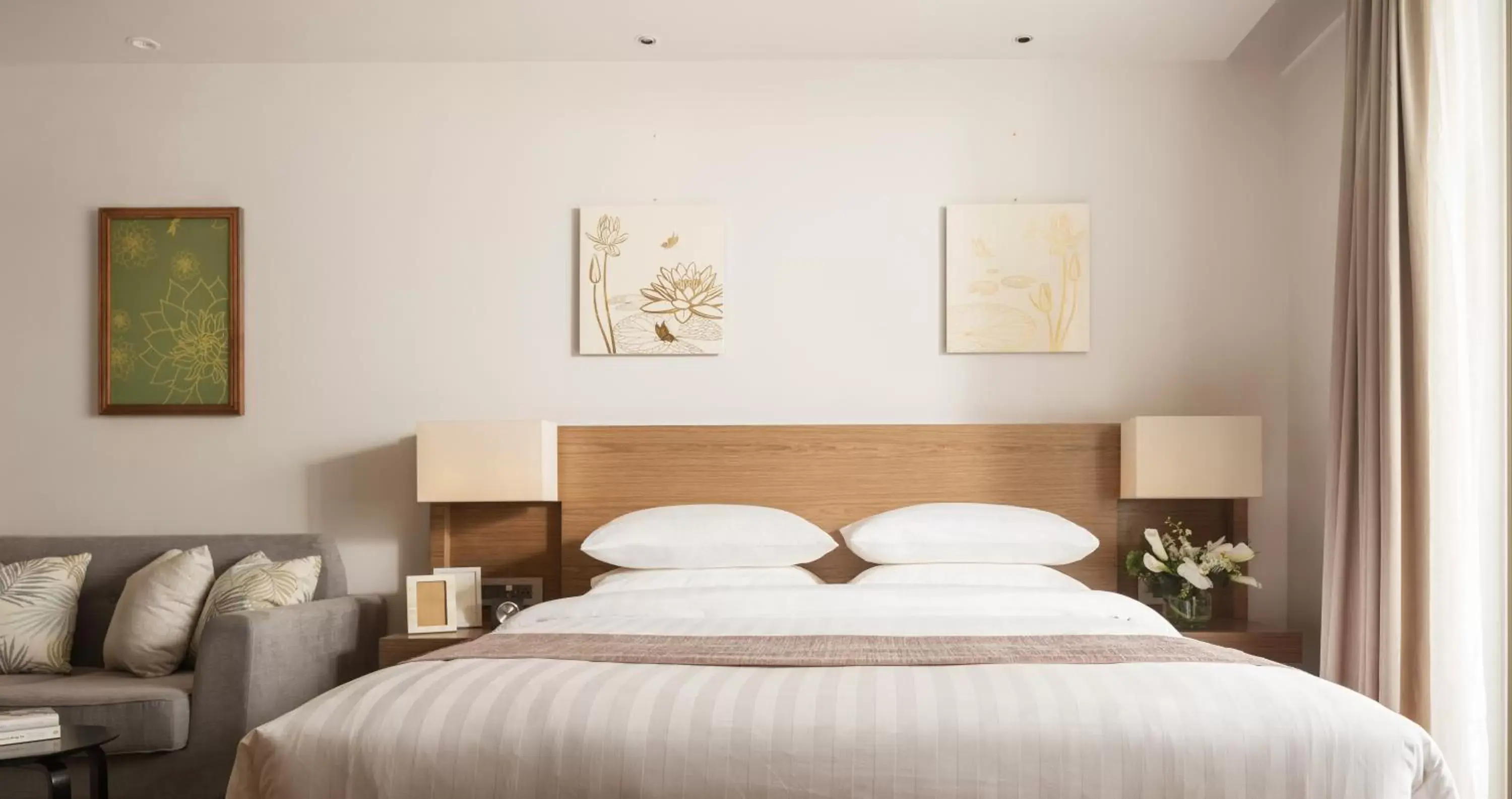 Standard King Room in Hotel Emion Phnom Penh Standard King Room in Hotel Emion Phnom Penh