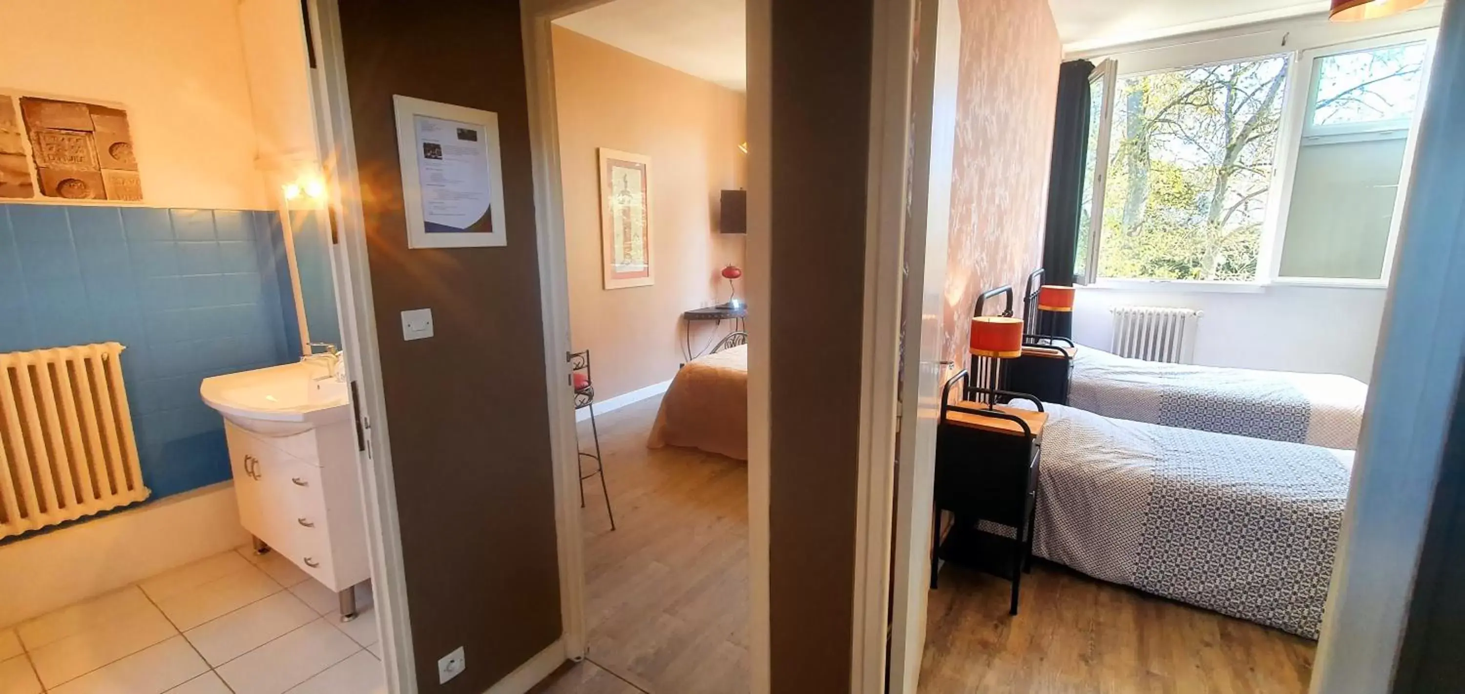 Family Room in Cosy Er Lann Chambres d'Hôtes Family Room in Cosy Er Lann Chambres d'Hôtes