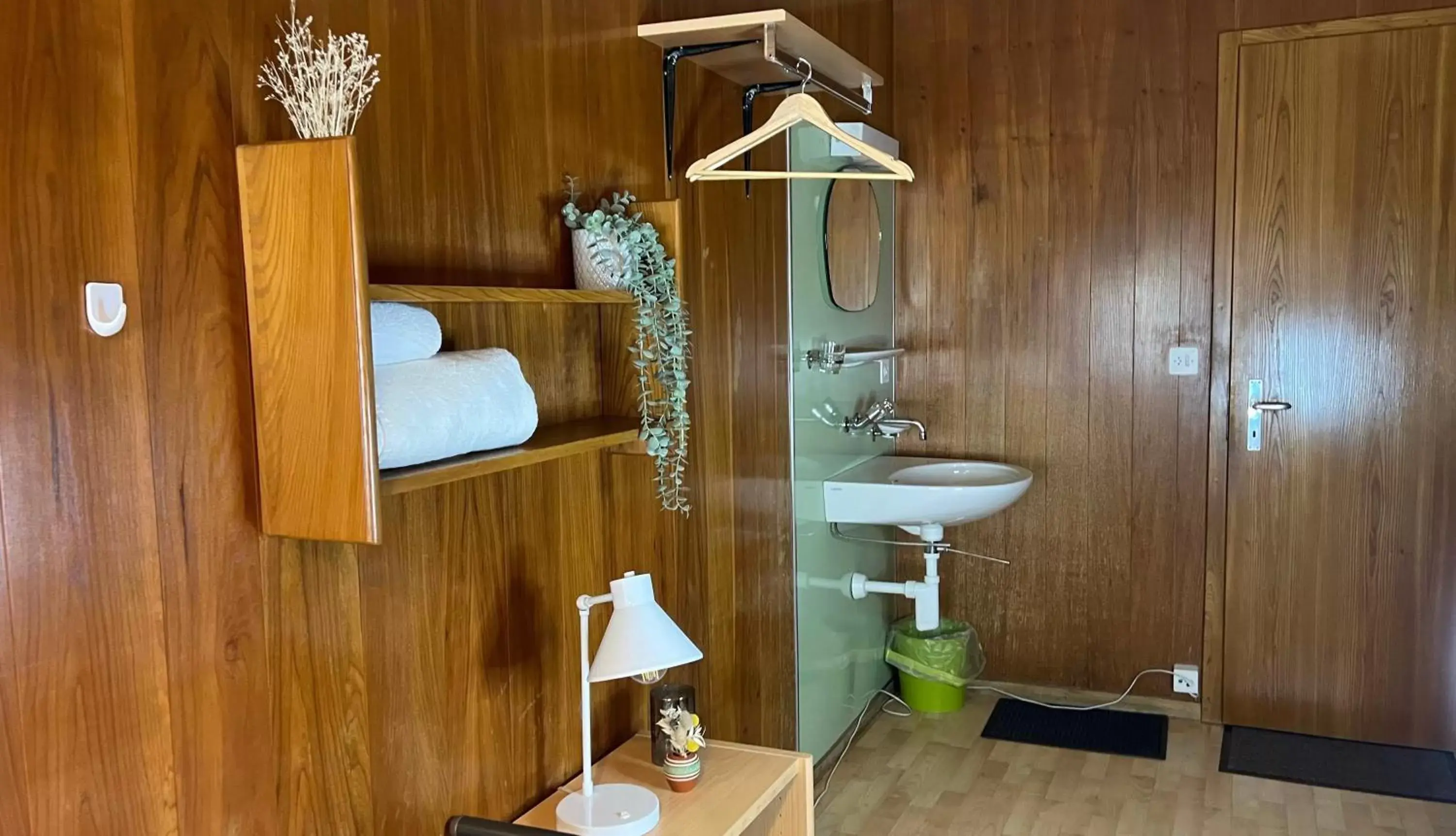 Single Room with Shared Shower and Toilet - single occupancy in Hotel Jäger Single Room with Shared Shower and Toilet - single occupancy in Hotel Jäger