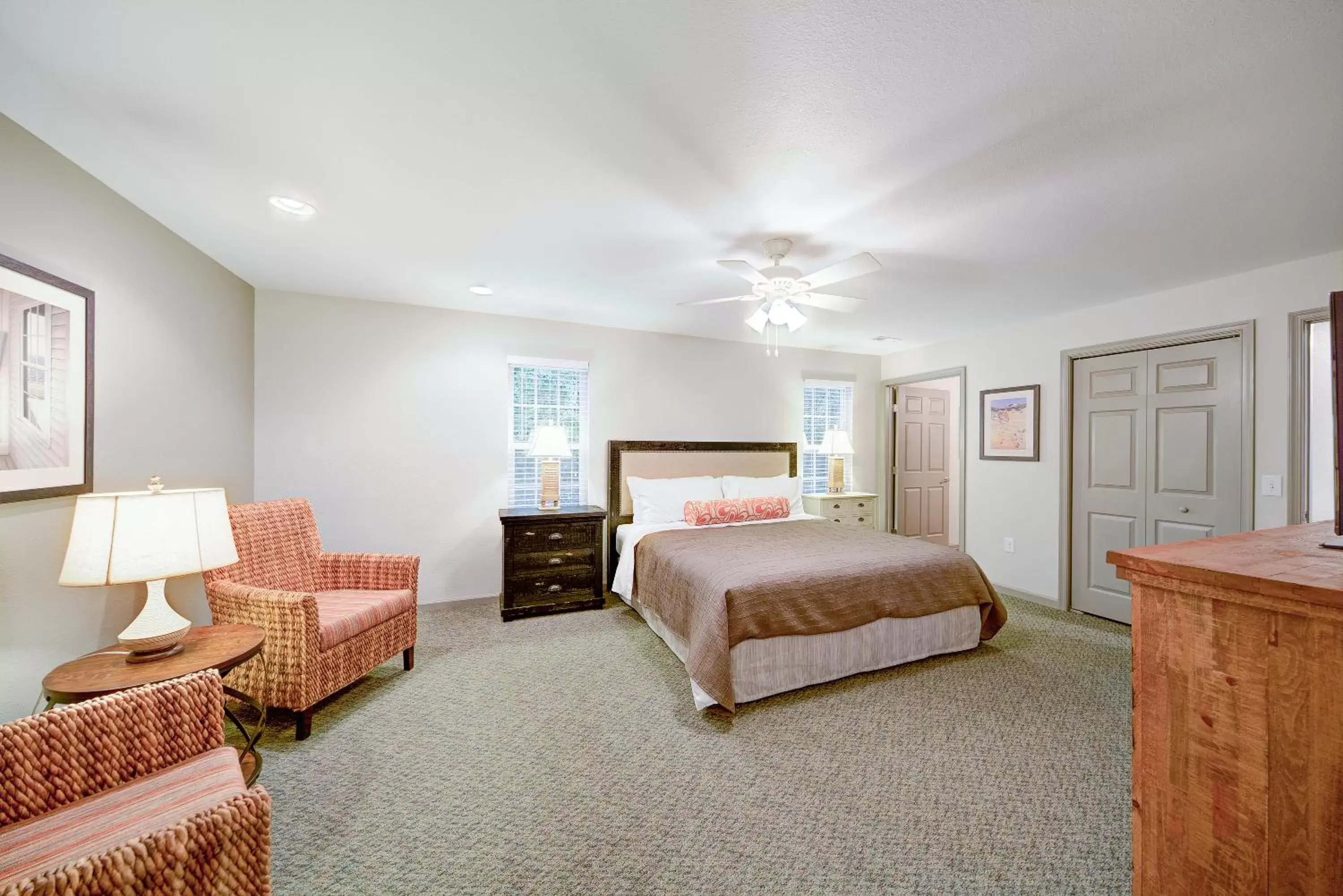 Two-Bedroom Suite in Hilton Vacation Club Beachwoods Kitty Hawk Two-Bedroom Suite in Hilton Vacation Club Beachwoods Kitty Hawk