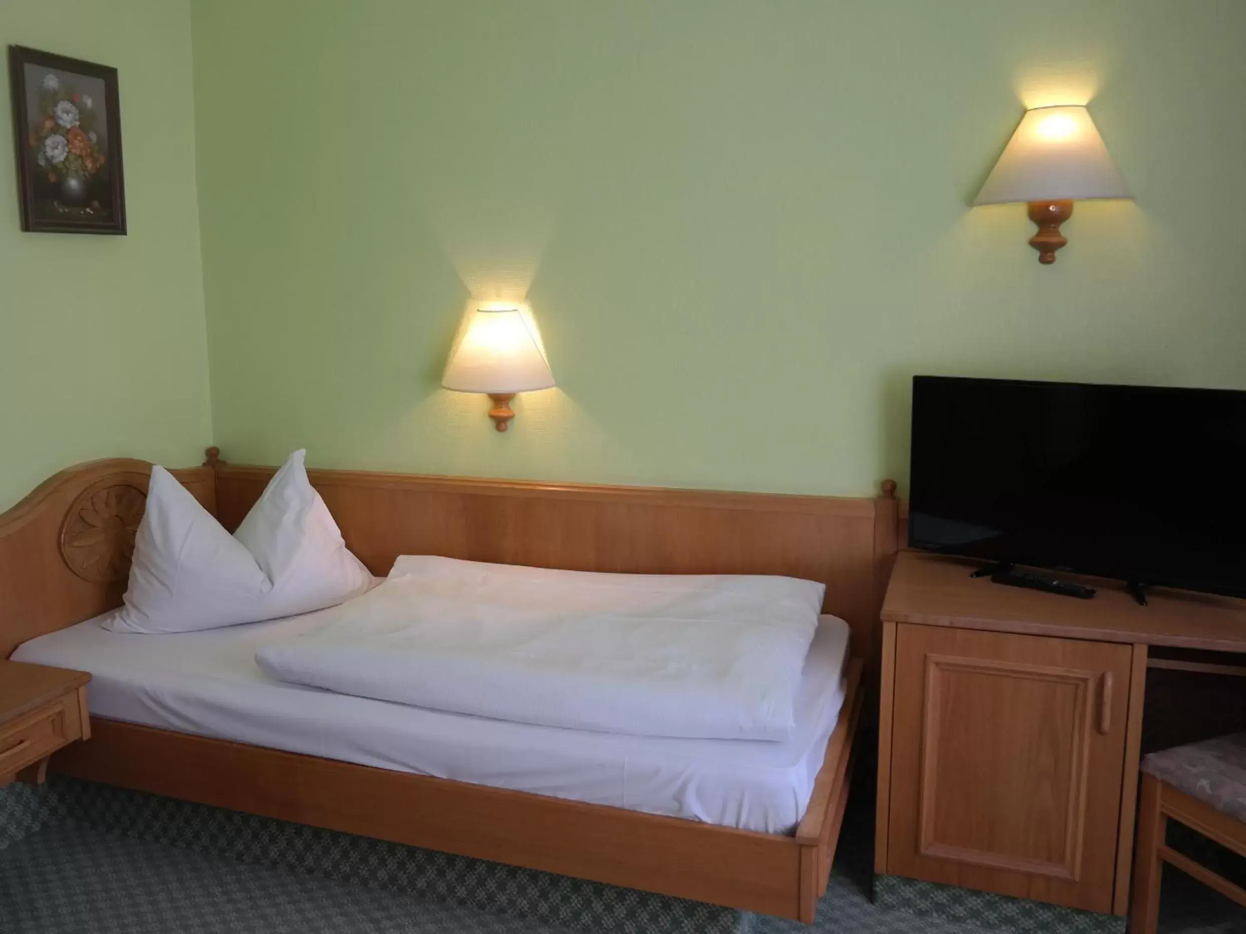 Single Room - single occupancy in Seeschloß Single Room - single occupancy in Seeschloß