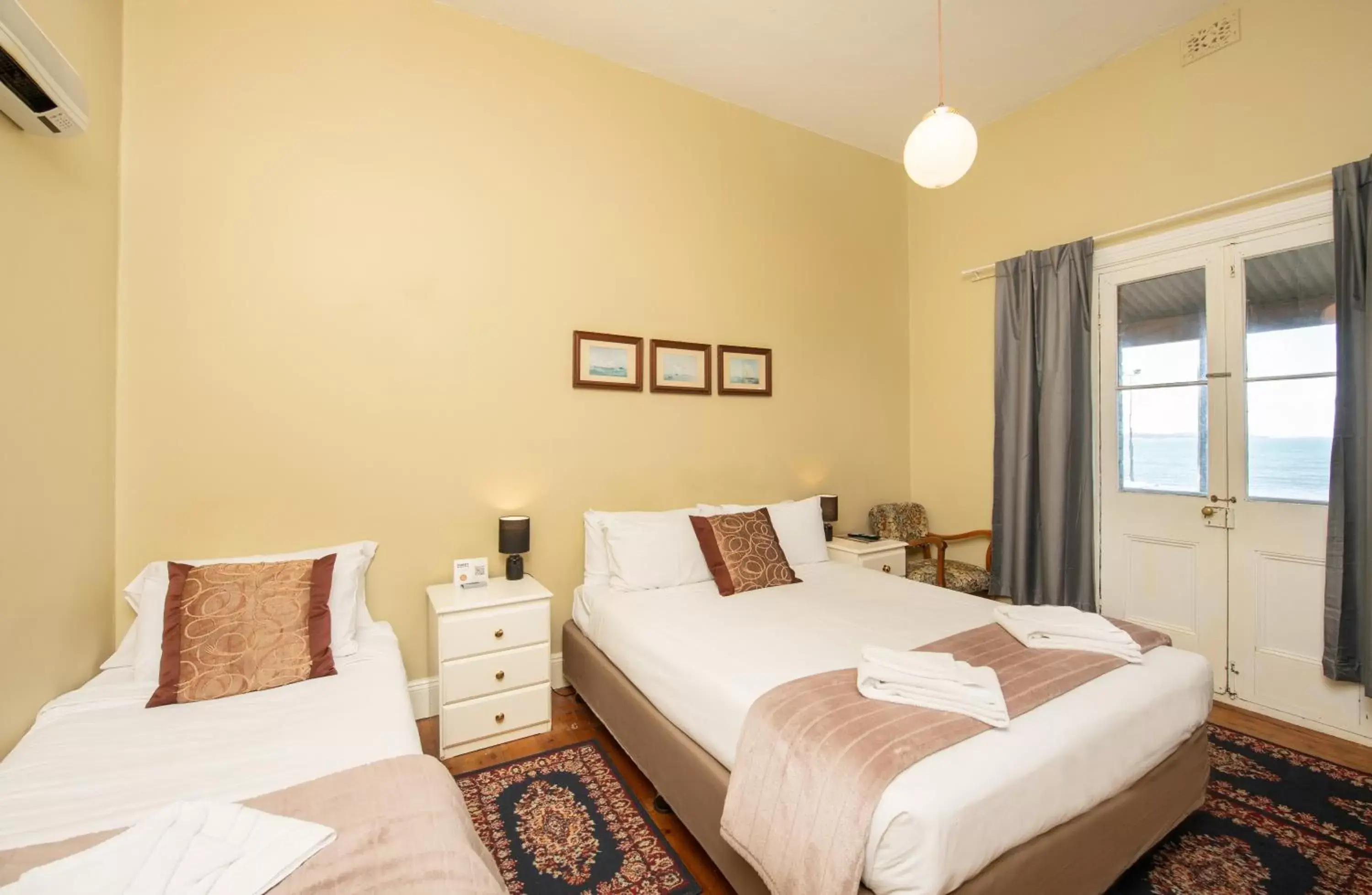 Budget Double Room in Anchorage Seafront Hotel Budget Double Room in Anchorage Seafront Hotel