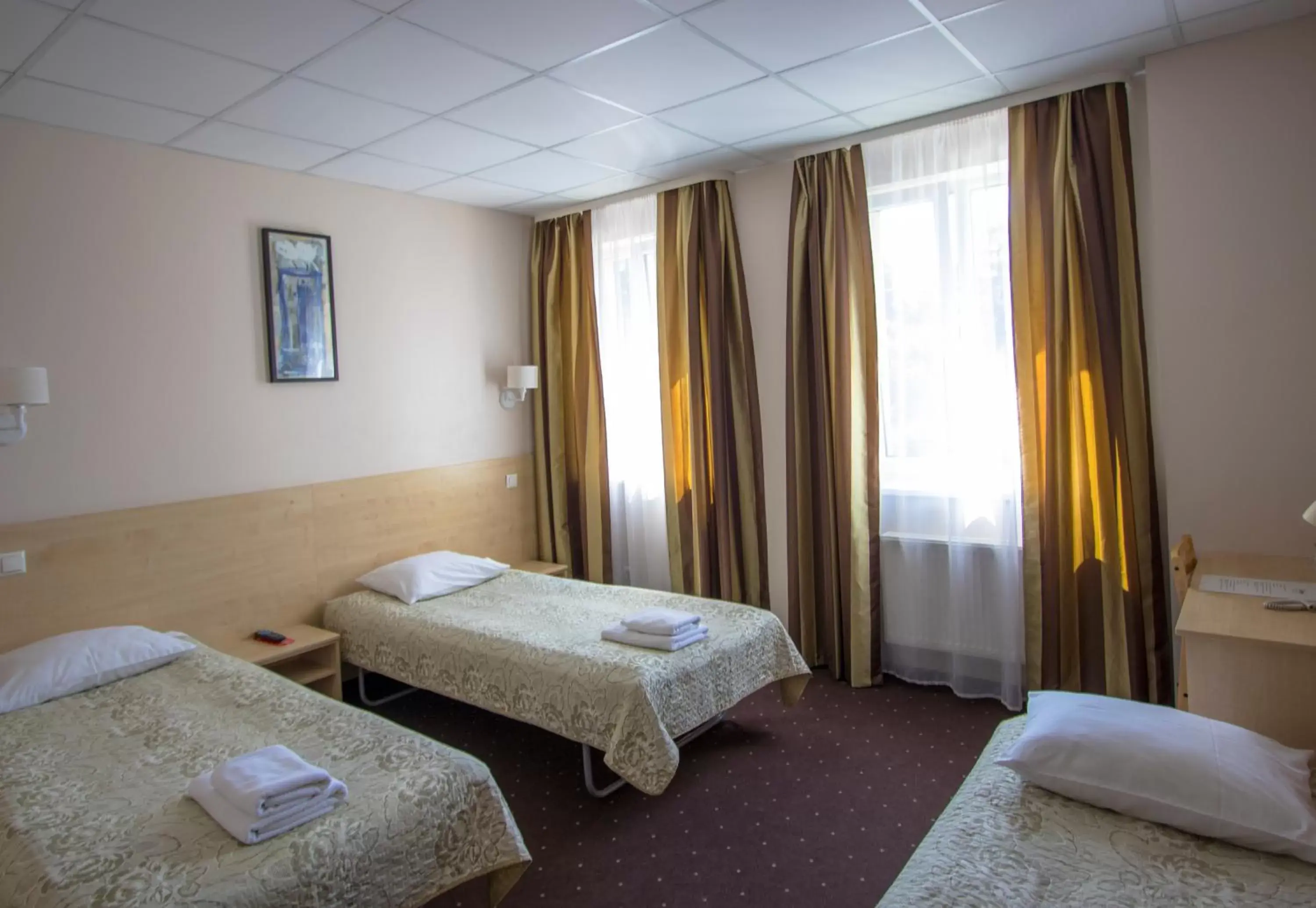 Triple Room in Hotel BEST with FREE PARKING Triple Room in Hotel BEST with FREE PARKING