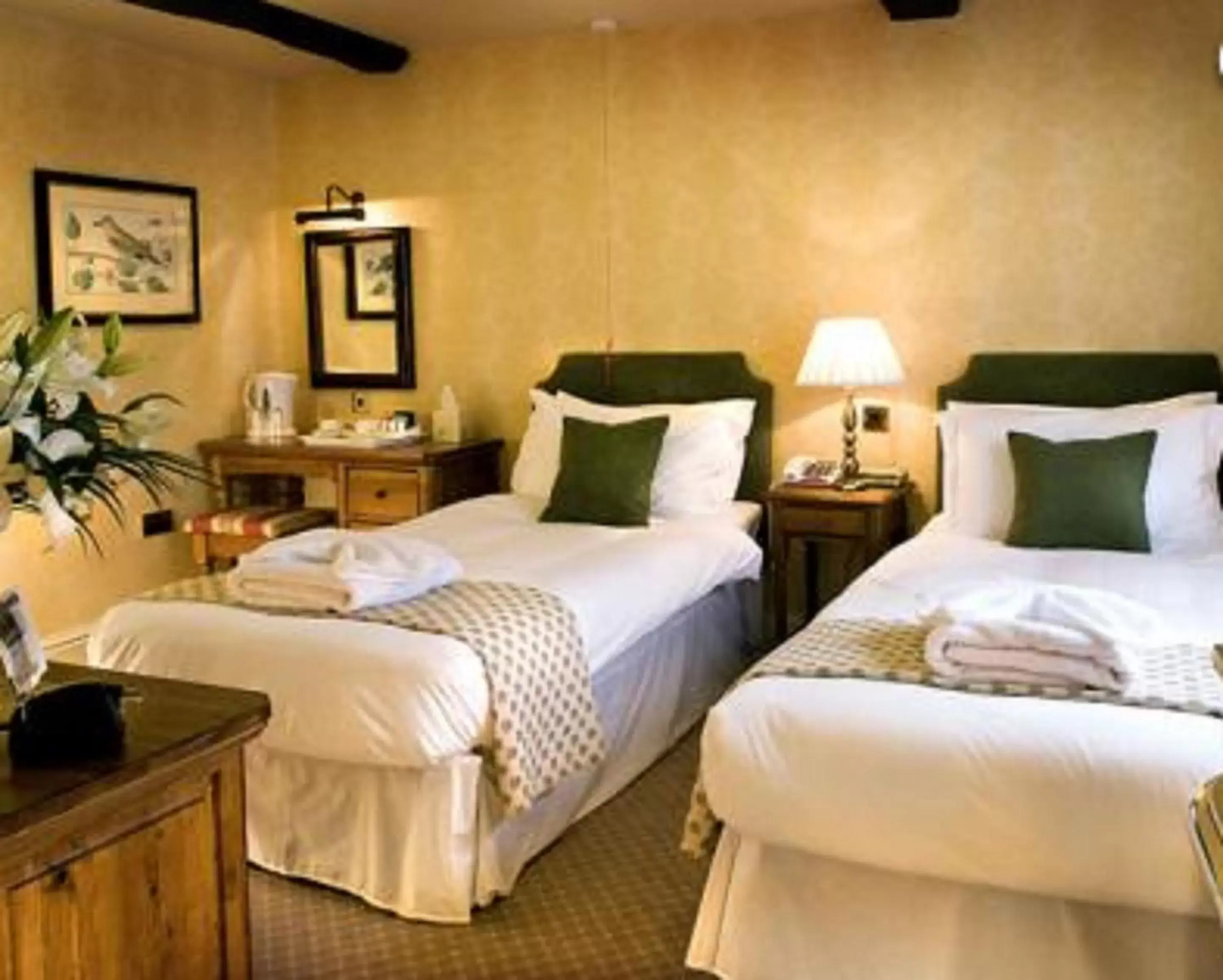 Twin Room in The Bear Hotel Twin Room in The Bear Hotel