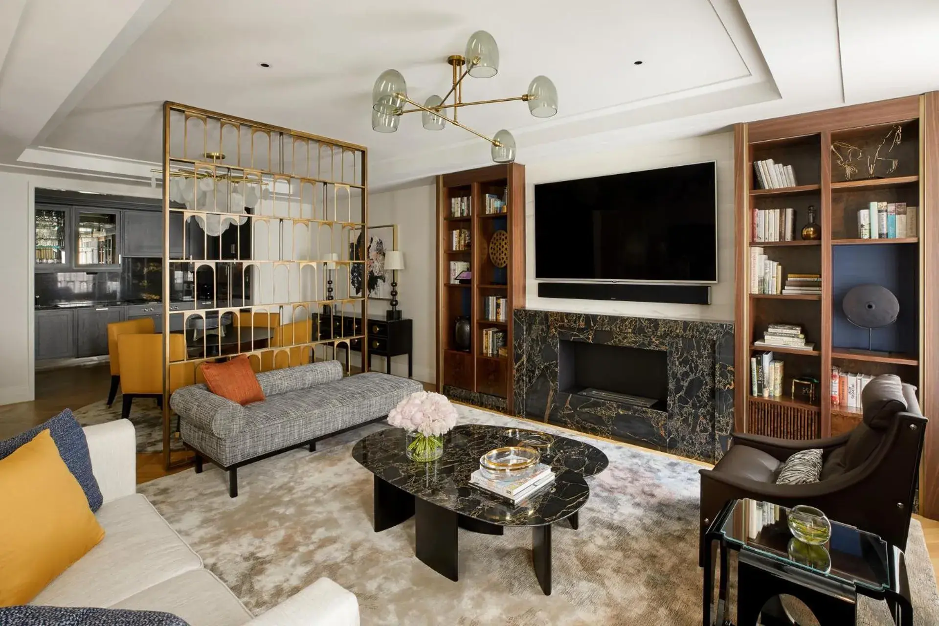 One Bedroom Hotel Residence in Four Seasons Hotel London at Ten Trinity Square One Bedroom Hotel Residence in Four Seasons Hotel London at Ten Trinity Square