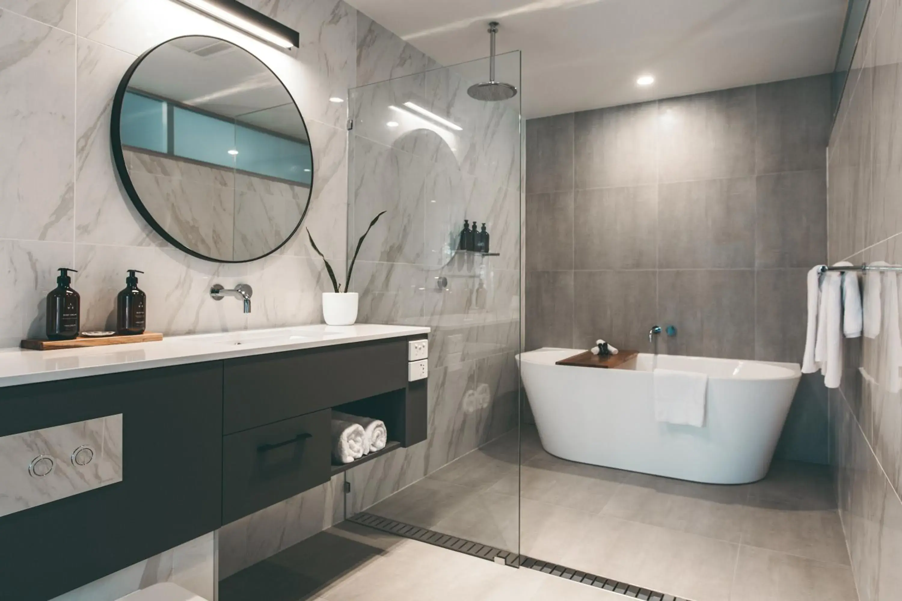 Queen Room - Pearce in Maylands Lodge Queen Room - Pearce in Maylands Lodge