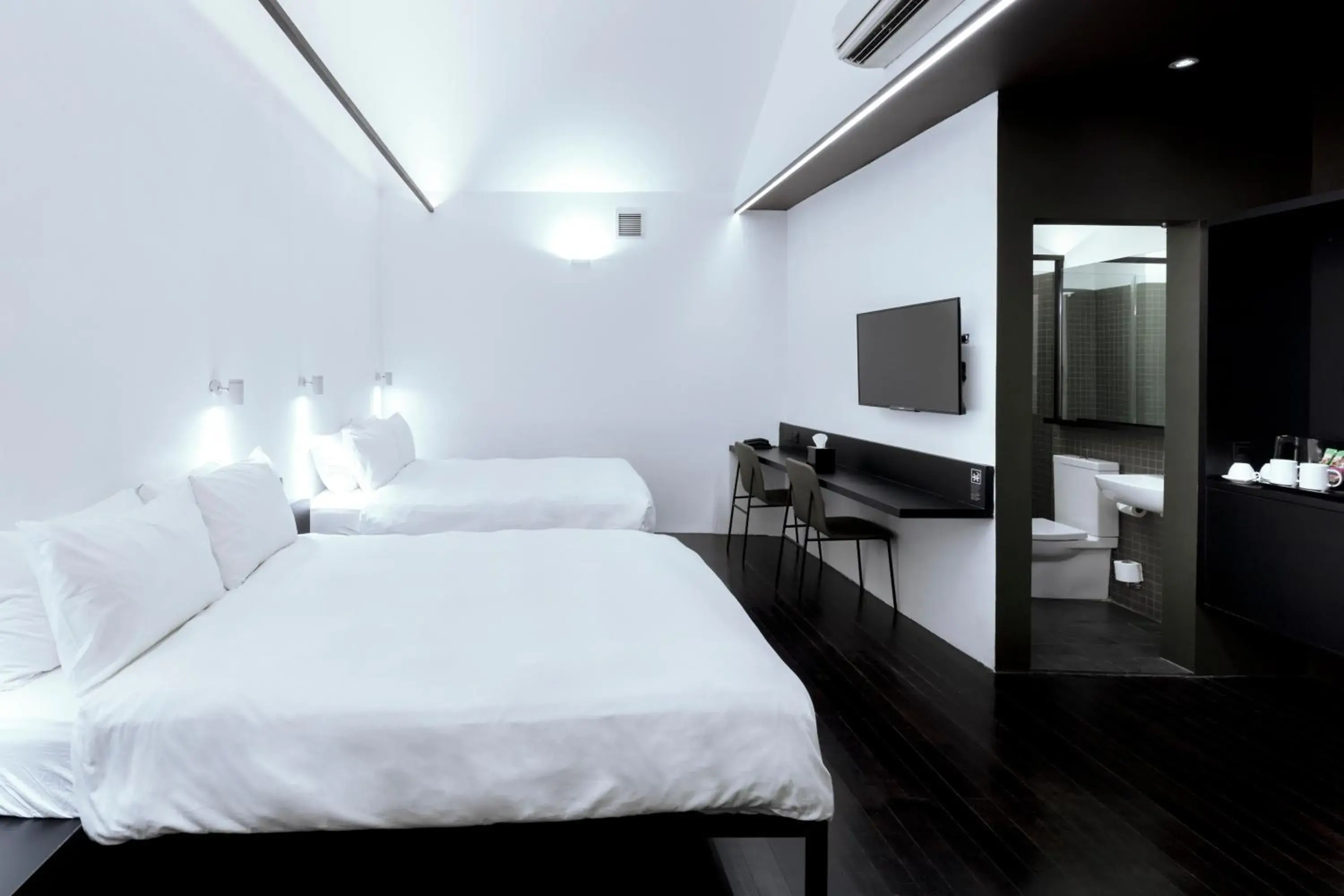 Family Room in Hotel Mono Family Room in Hotel Mono