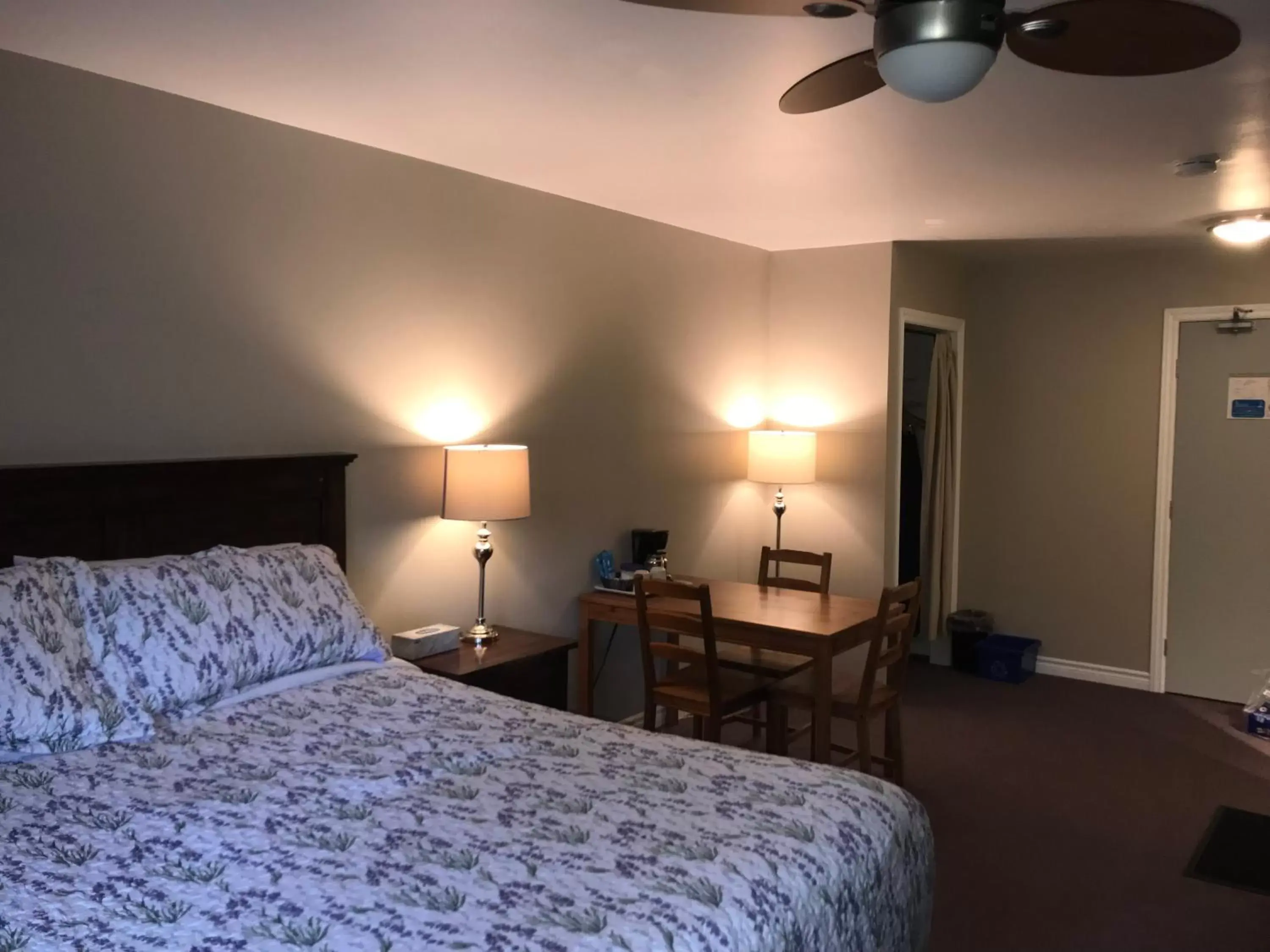 King Room in Hush Lodge and Cottages King Room in Hush Lodge and Cottages