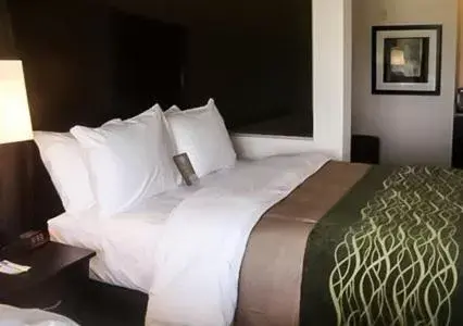 Queen Suite with Two Queen Beds - Non-Smoking in Comfort Inn & Suites Woodward Queen Suite with Two Queen Beds - Non-Smoking in Comfort Inn & Suites Woodward