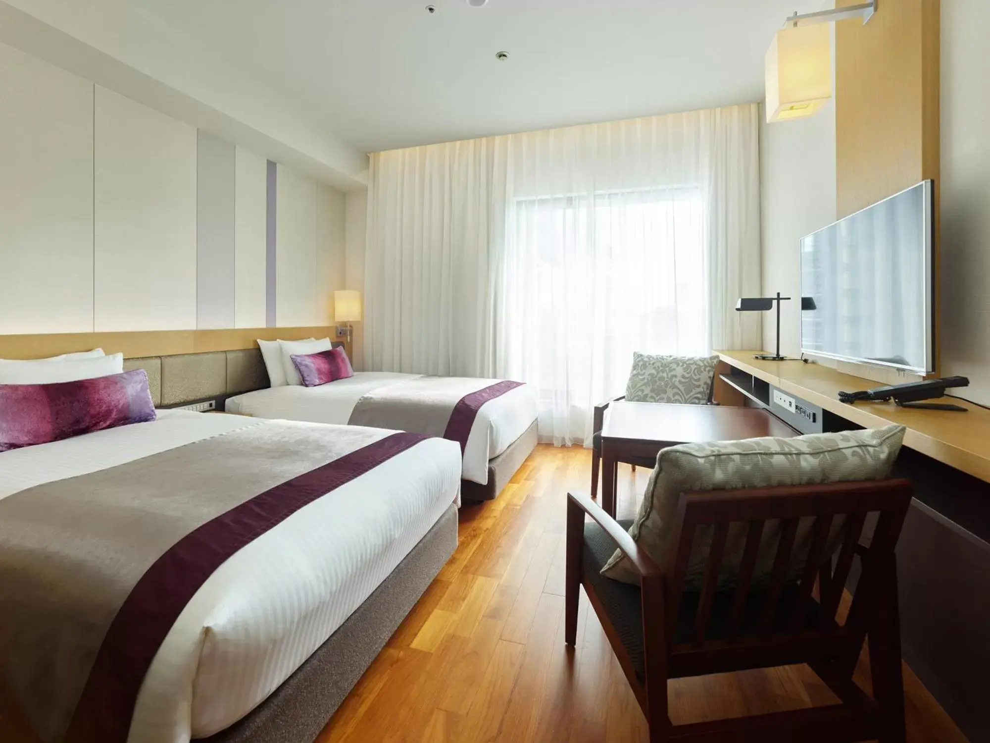 Standard Twin Room - Non-Smoking in Mitsui Garden Hotel Osaka Premier Standard Twin Room - Non-Smoking in Mitsui Garden Hotel Osaka Premier