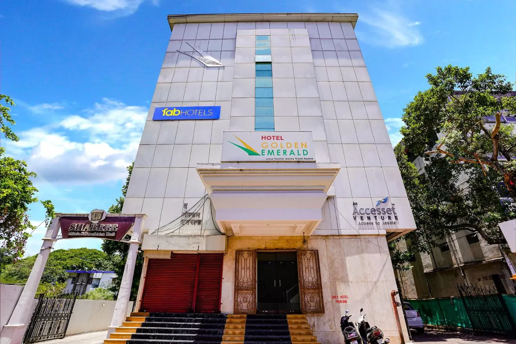 FabHotel Prime Golden Emerald - Nr St Mary's Church CNI FabHotel Prime Golden Emerald - Nr St Mary's Church CNI