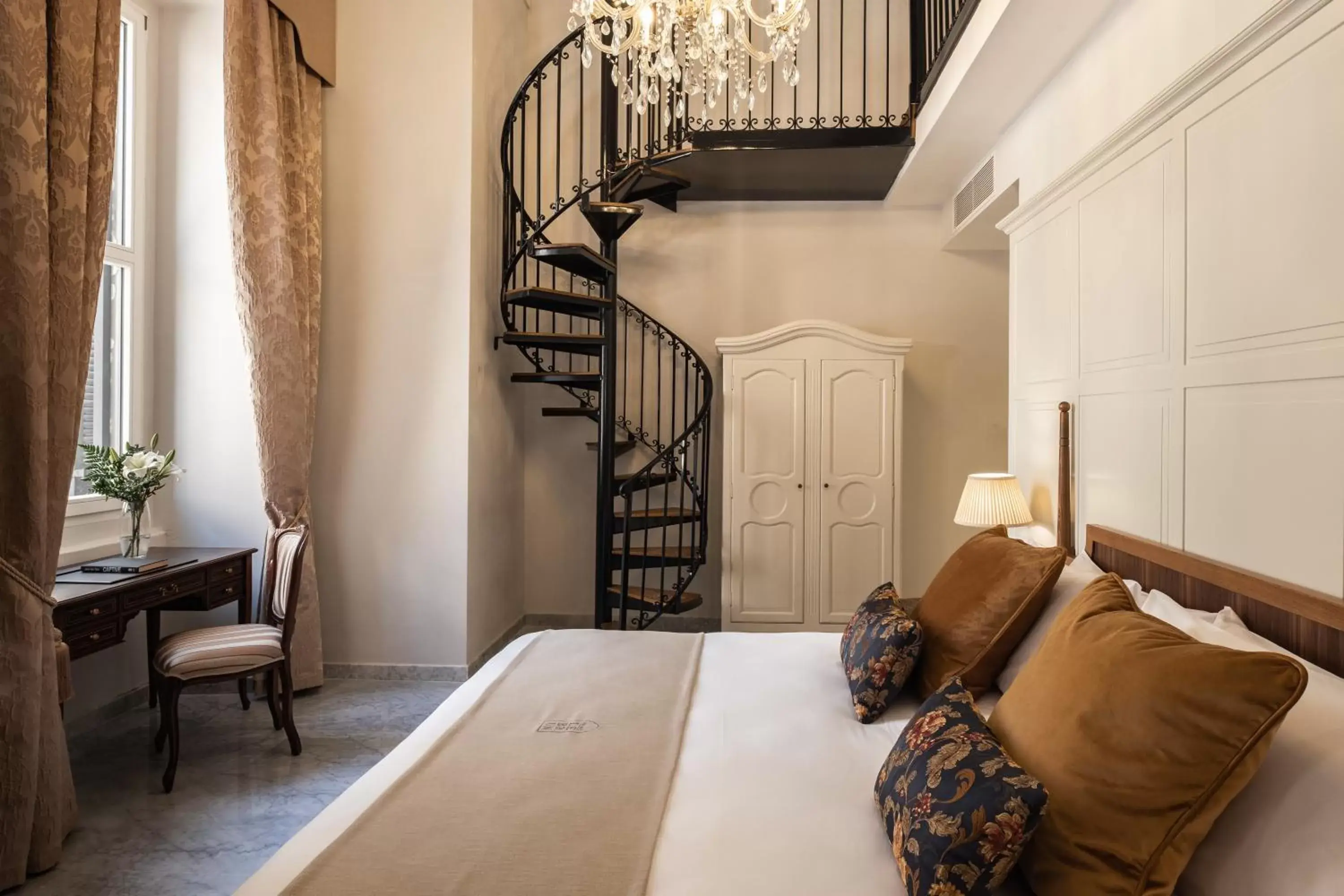 Two Bedroom Deluxe SUite in Palais Le Brun Two Bedroom Deluxe SUite in Palais Le Brun