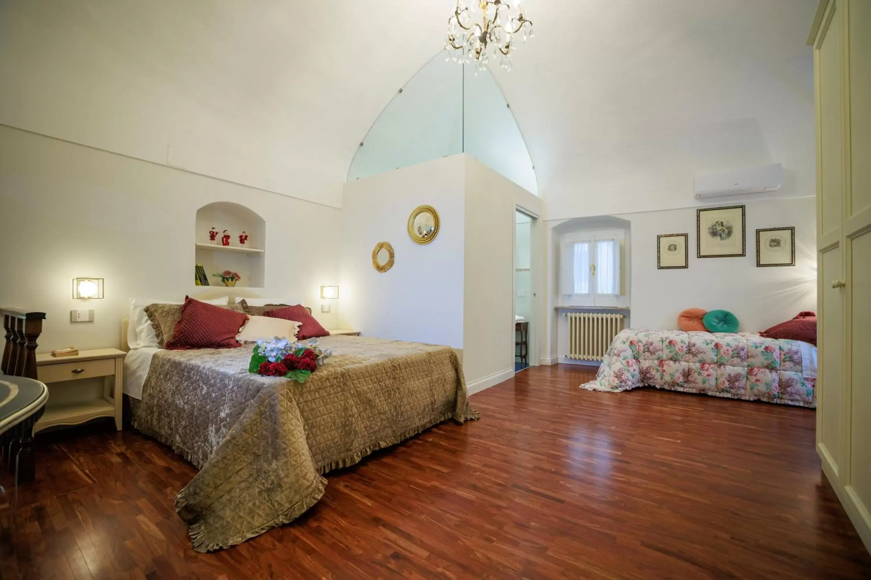 Triple Room with Private Bathroom in B&B CORSO VITTORIO Triple Room with Private Bathroom in B&B CORSO VITTORIO