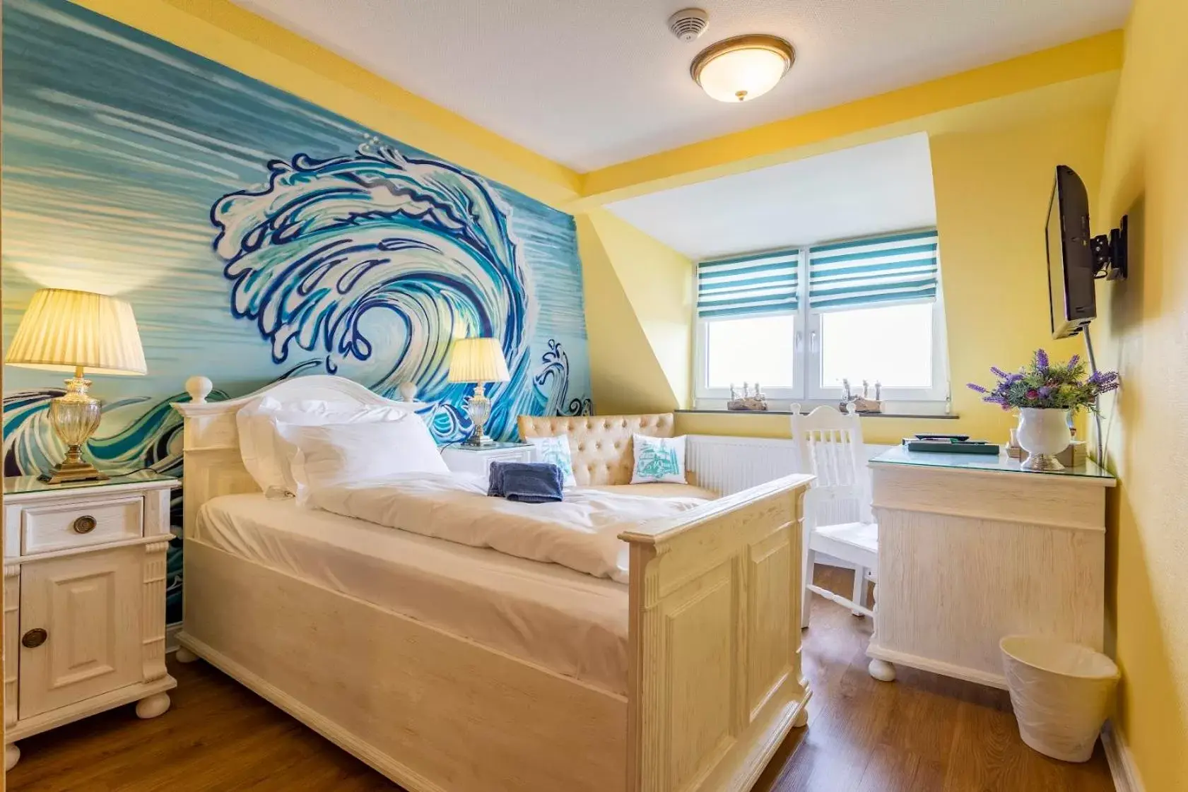 Beach Hut in The Little Britain Inn Themed Hotel One of a Kind In Europe Beach Hut in The Little Britain Inn Themed Hotel One of a Kind In Europe