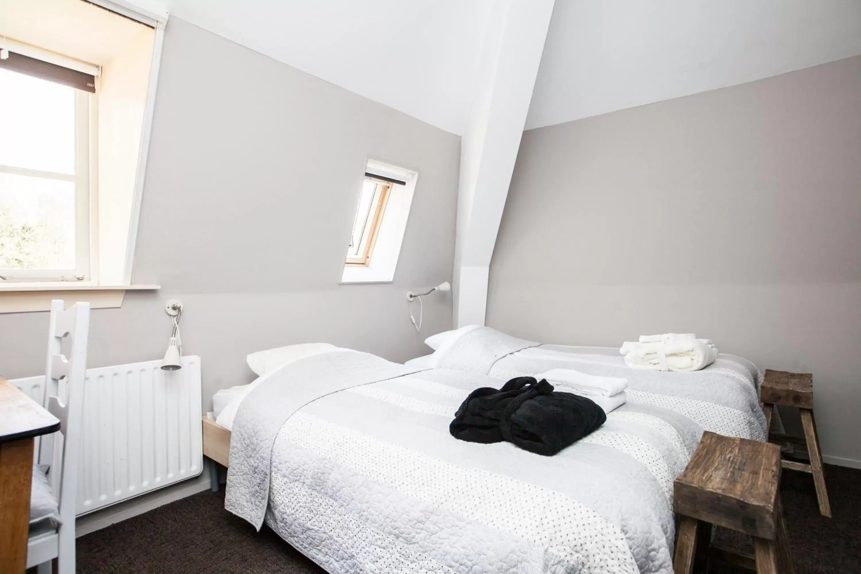 Standard Double Room with Shared Bathroom and Toilet in Klooster Nieuwkerk Goirle Standard Double Room with Shared Bathroom and Toilet in Klooster Nieuwkerk Goirle
