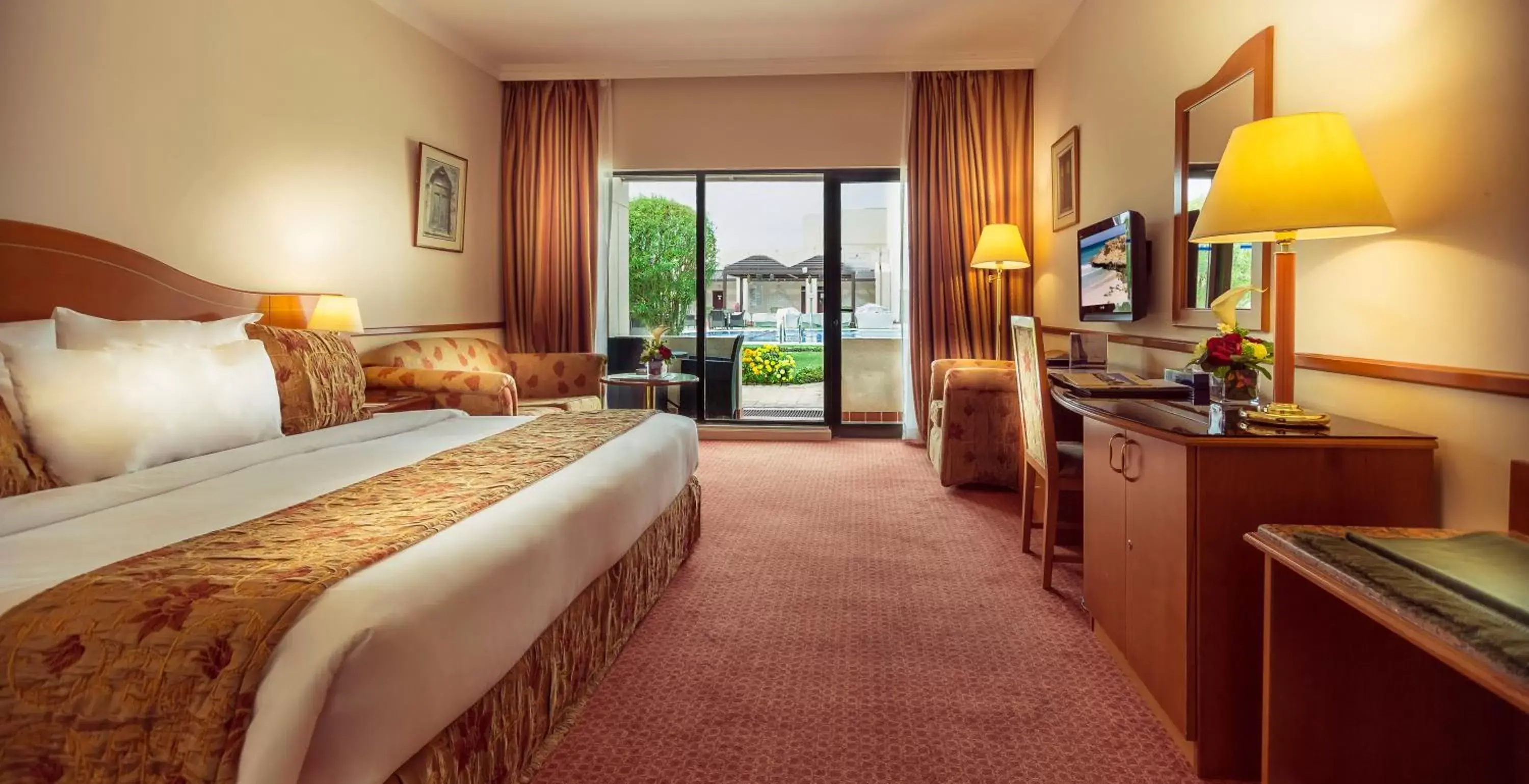Standard Double or Twin Room Pool View - single occupancy in Golden Tulip Nizwa Hotel Standard Double or Twin Room Pool View - single occupancy in Golden Tulip Nizwa Hotel