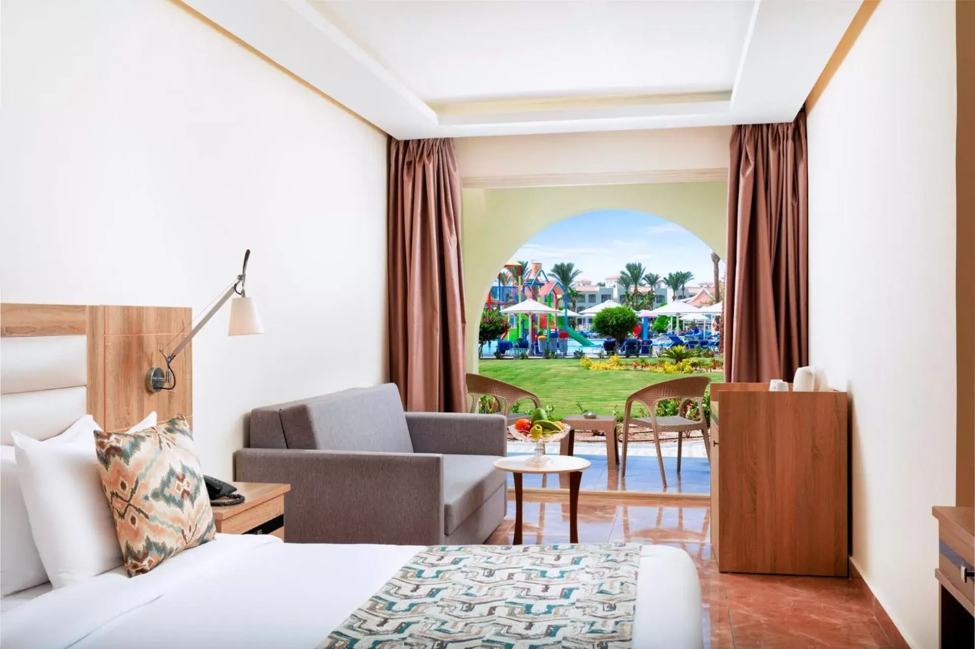 Deluxe Room with Garden View - single occupancy in Pickalbatros Dana Beach Resort - Aqua Park Deluxe Room with Garden View - single occupancy in Pickalbatros Dana Beach Resort - Aqua Park