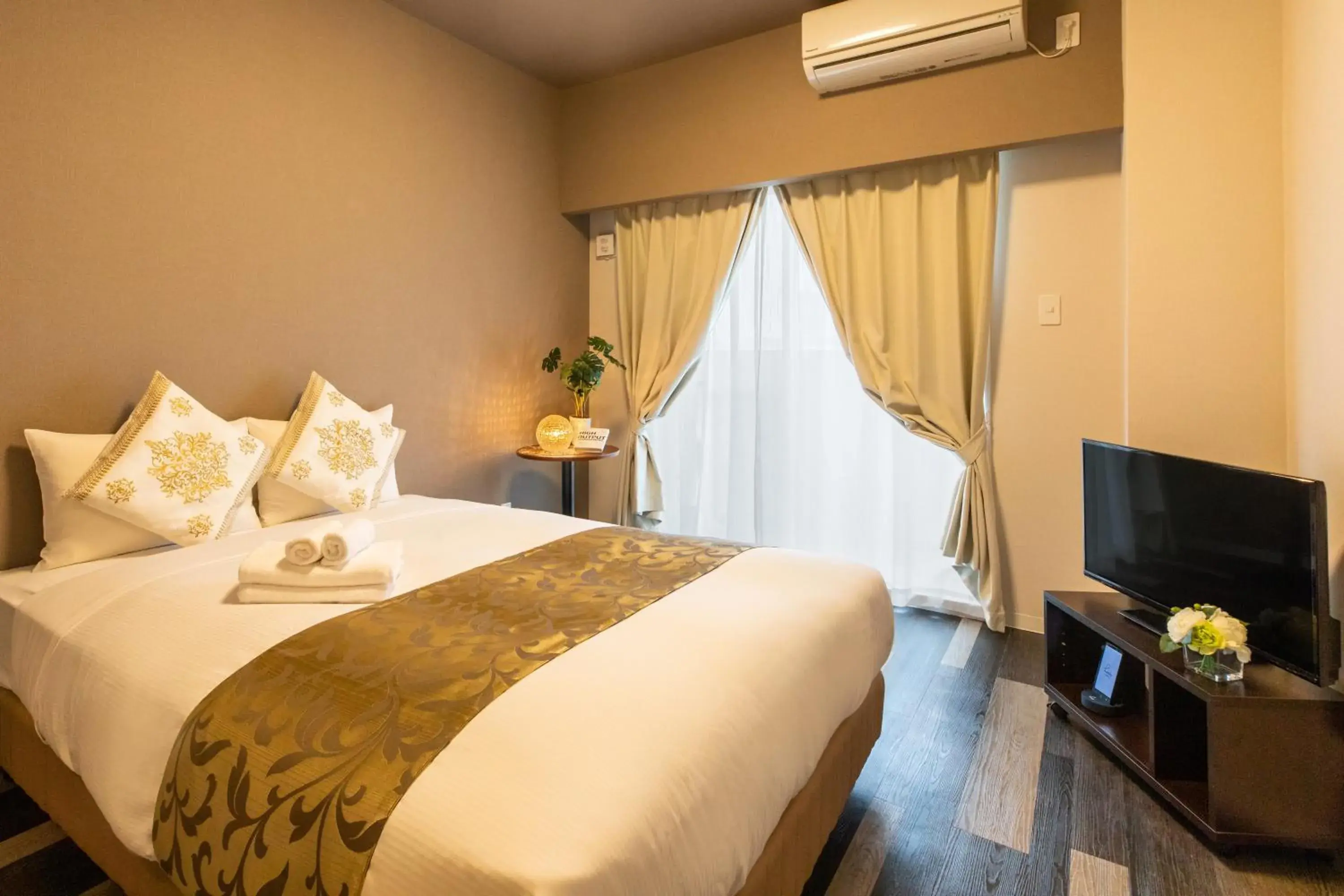 Bed in Mr. Kinjo in MIHARA Bed in Mr. Kinjo in MIHARA