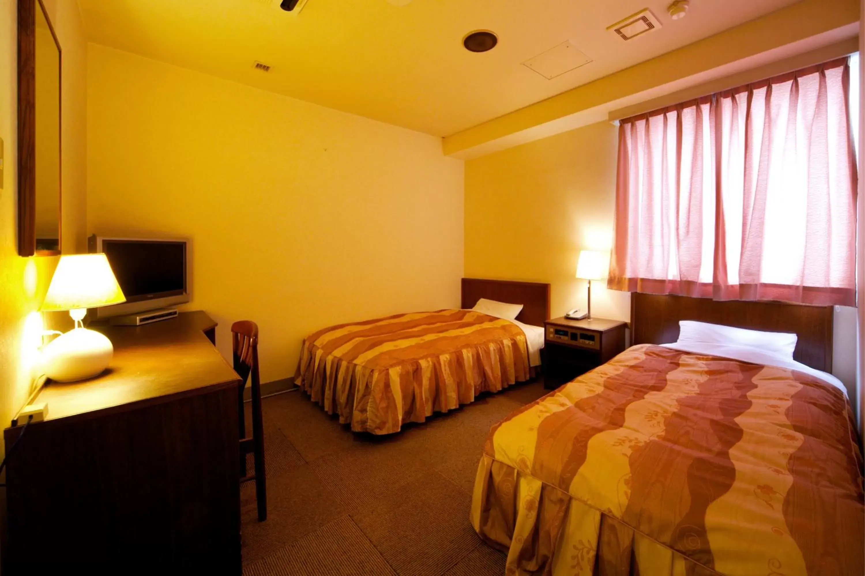 Twin Room - Non-Smoking in Hotel Pao Twin Room - Non-Smoking in Hotel Pao