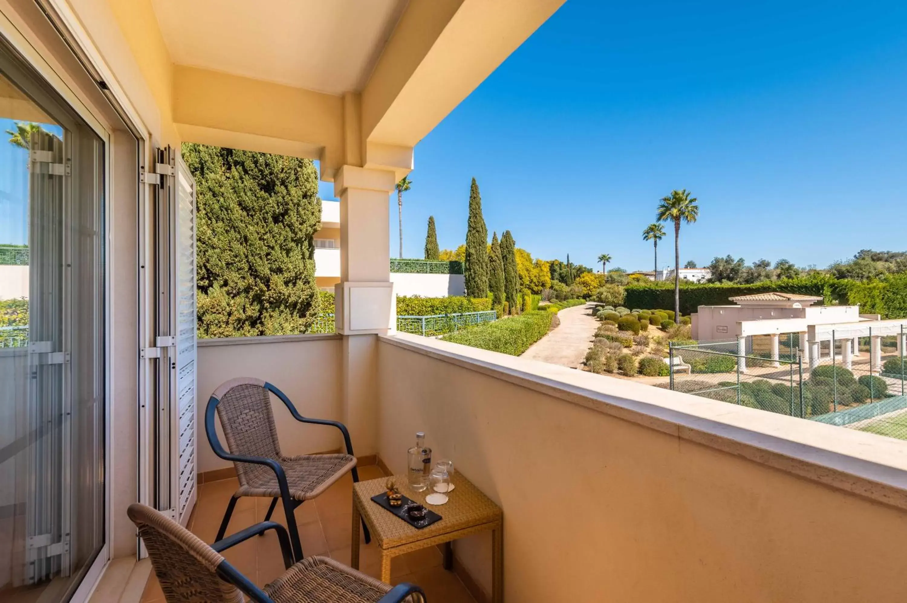 Superior Double Room in Vale d'Oliveiras Quinta Resort & Spa Superior Double Room in Vale d'Oliveiras Quinta Resort & Spa